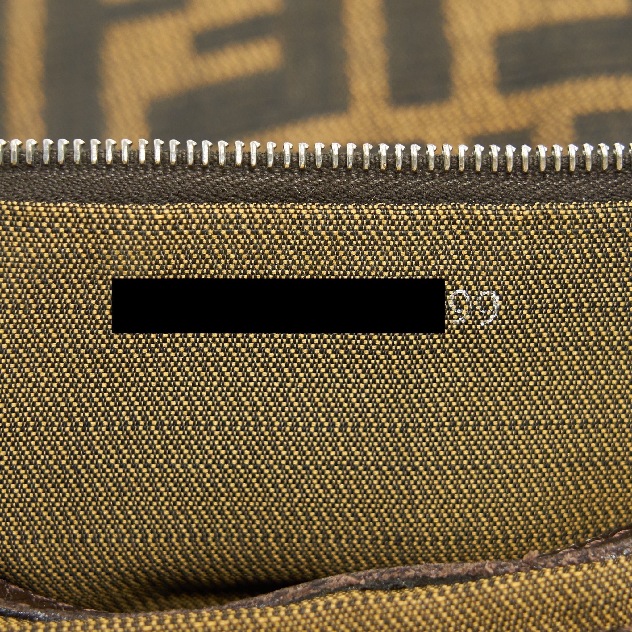 fendi-vintage-zucca-mamma-baguette-bag