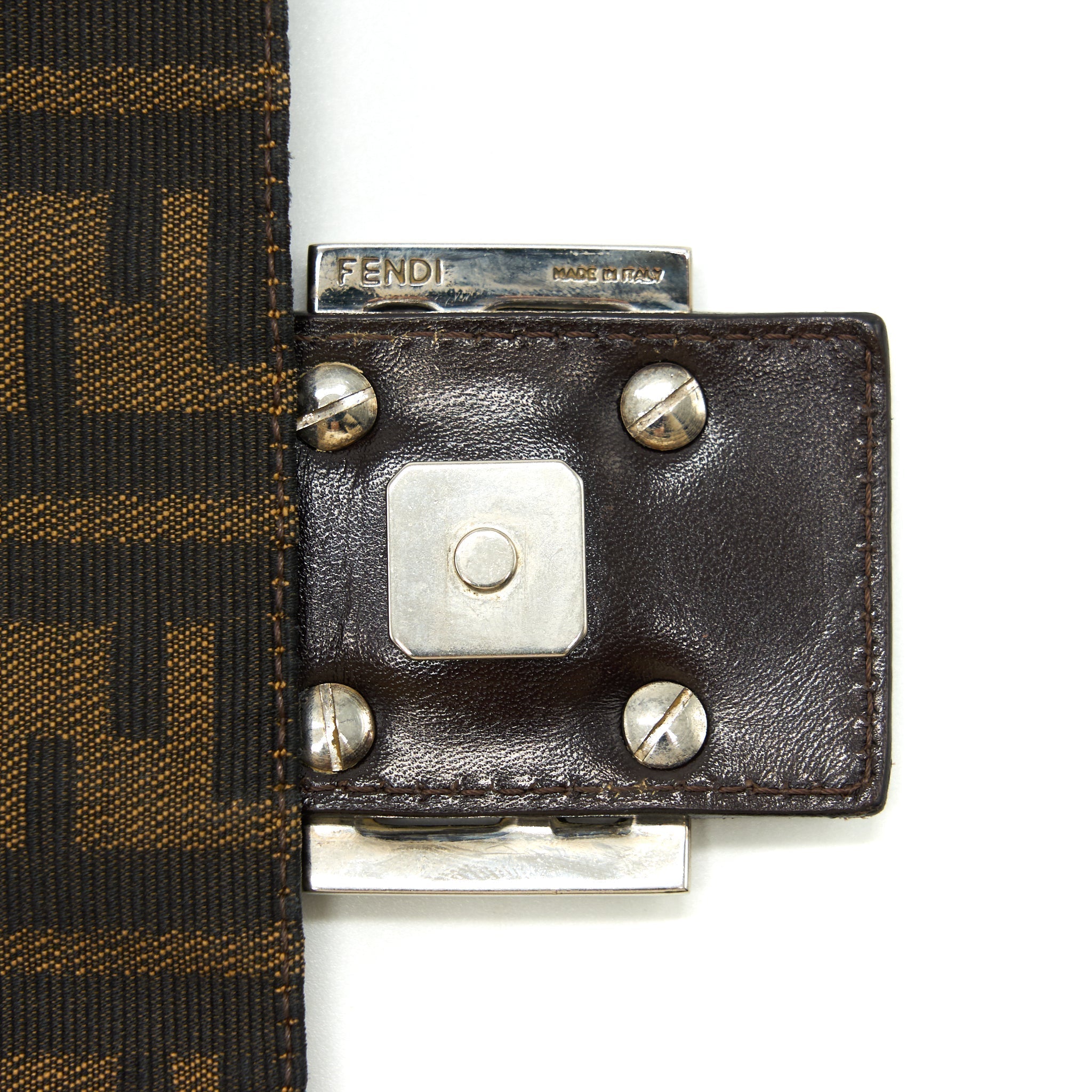 fendi-vintage-zucca-mamma-baguette-bag