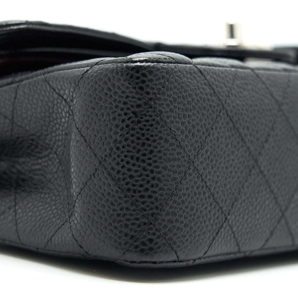 chanel-classic-small-double-flap-caviar
