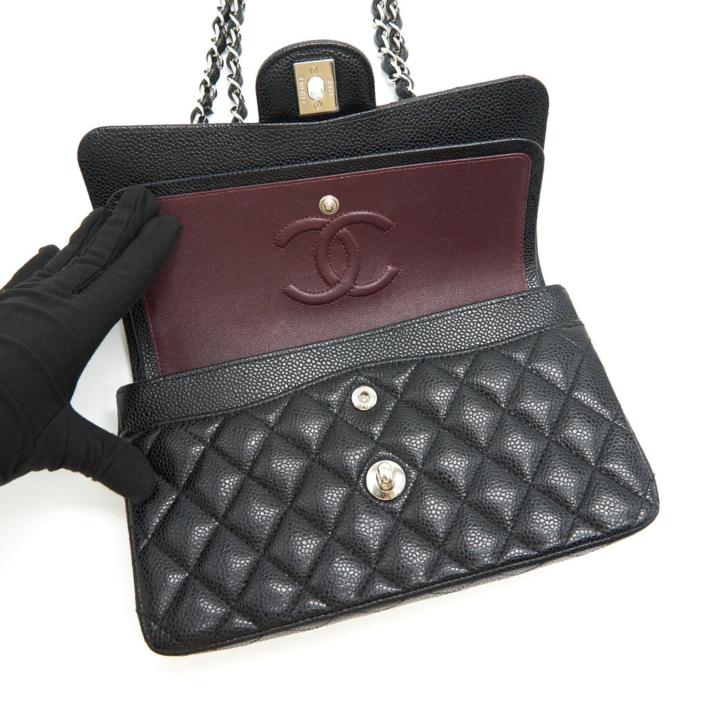 chanel-classic-small-double-flap-caviar