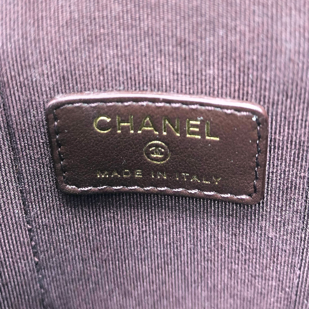chanel-long-vanity-on-chain-caviar-black-lghw-1