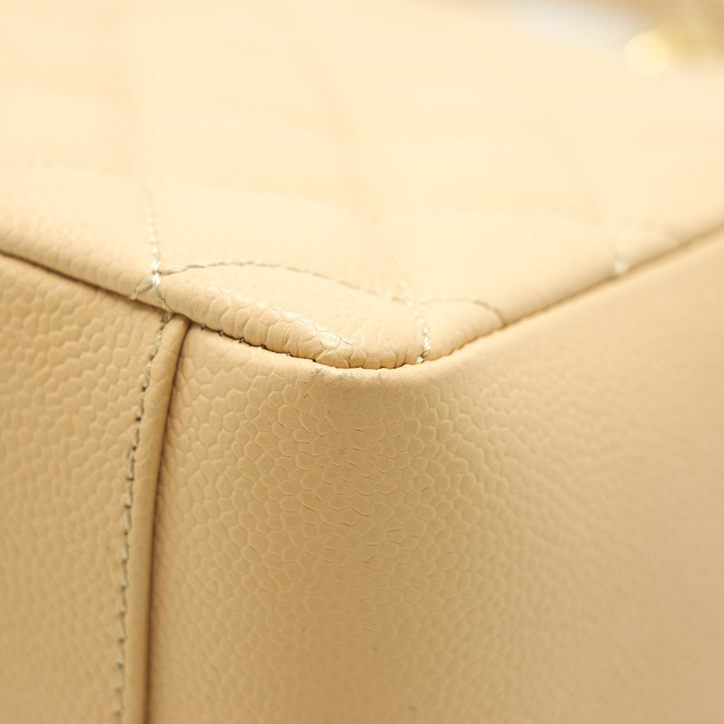 chanel-caviar-grand-shopping-tote-gst-beige