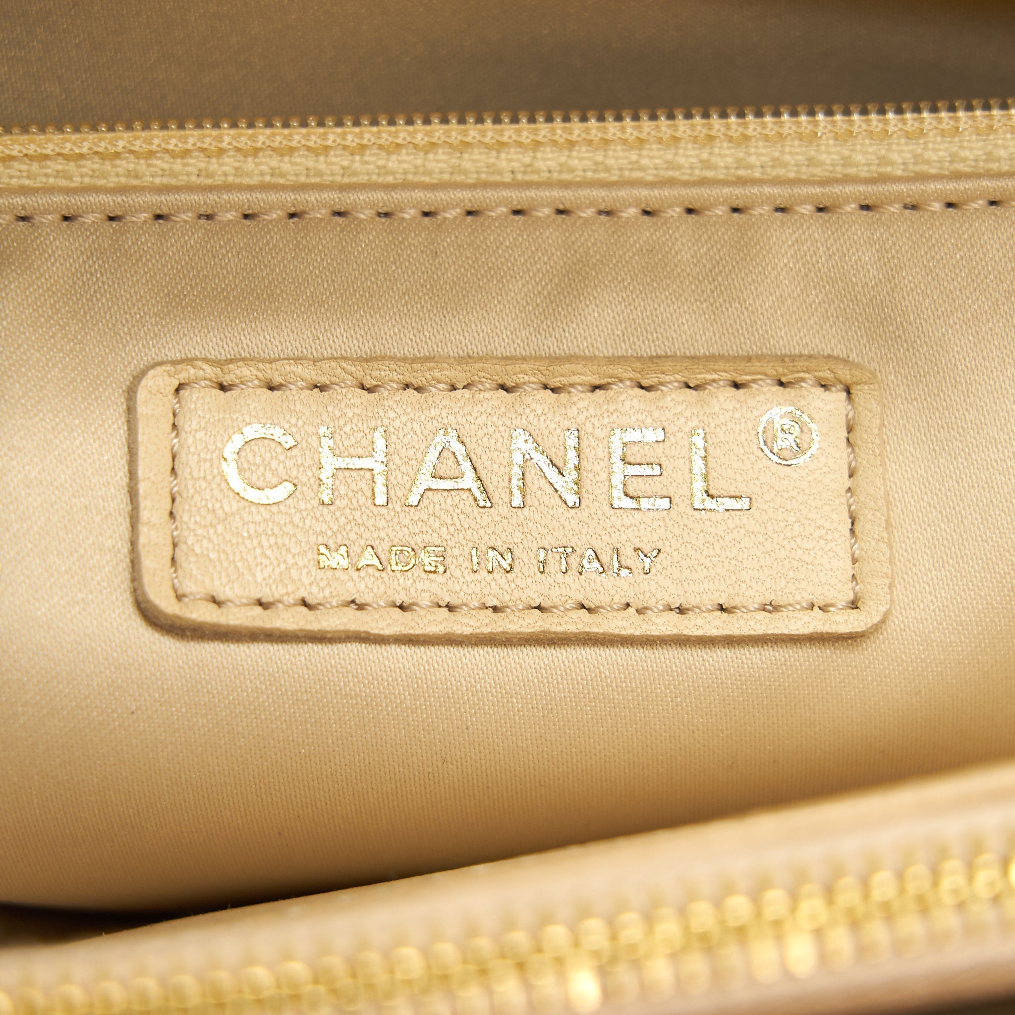 chanel-caviar-grand-shopping-tote-gst-beige