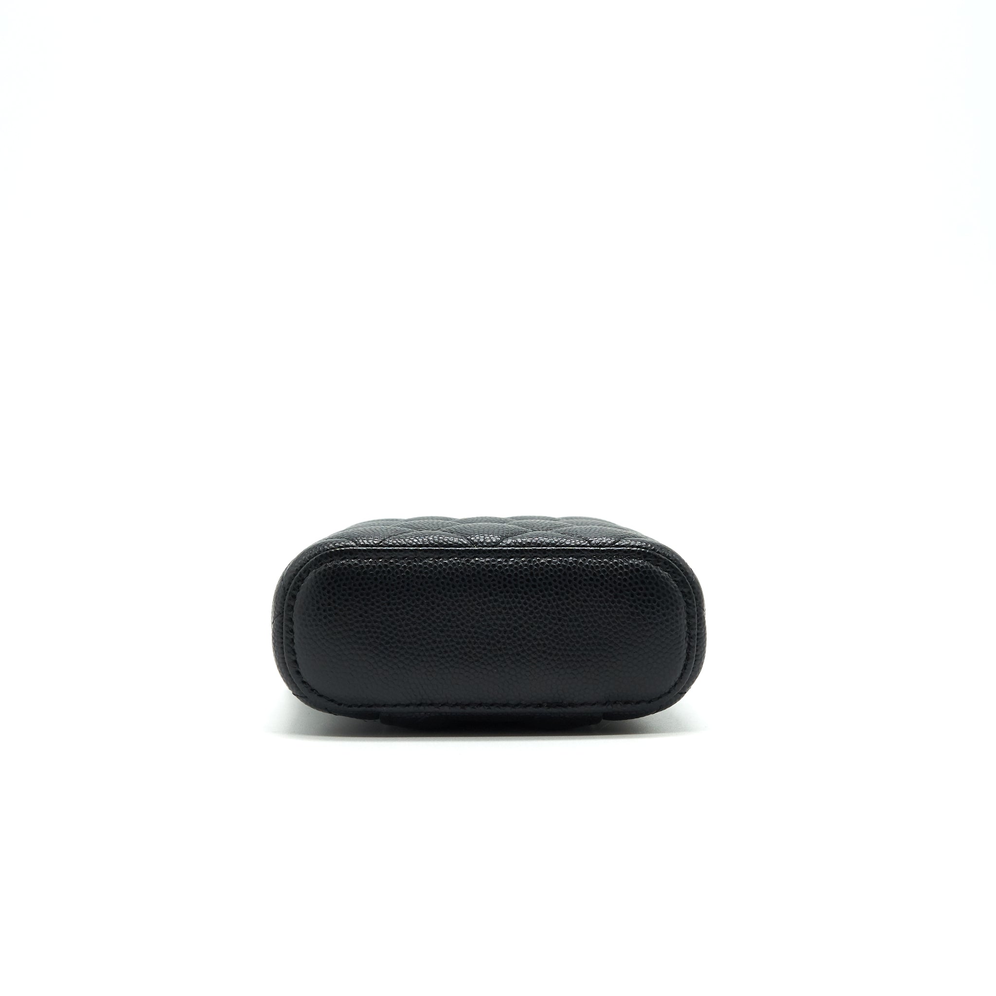 chanel-long-vanity-on-chain-caviar-black-lghw-1