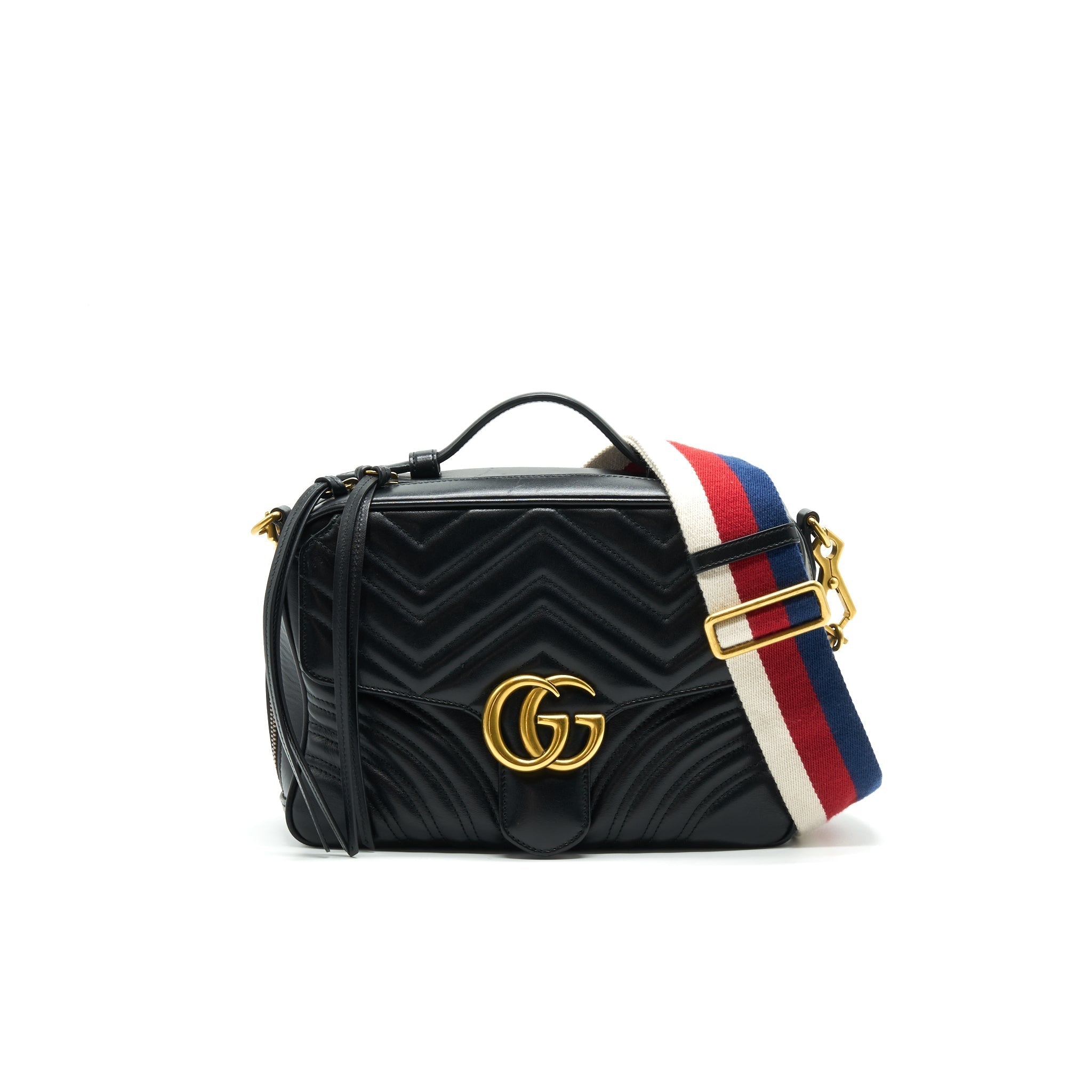 gucci-gg-marmont-matelasse-shoulder-bag-black