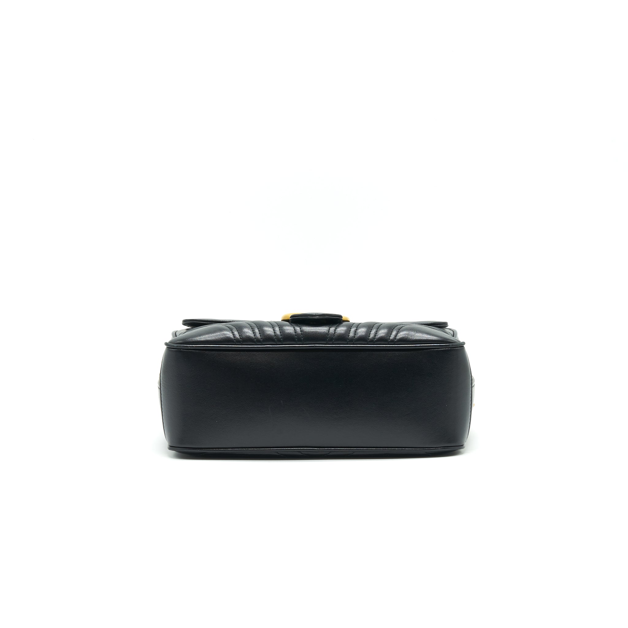 gucci-gg-marmont-matelasse-shoulder-bag-black