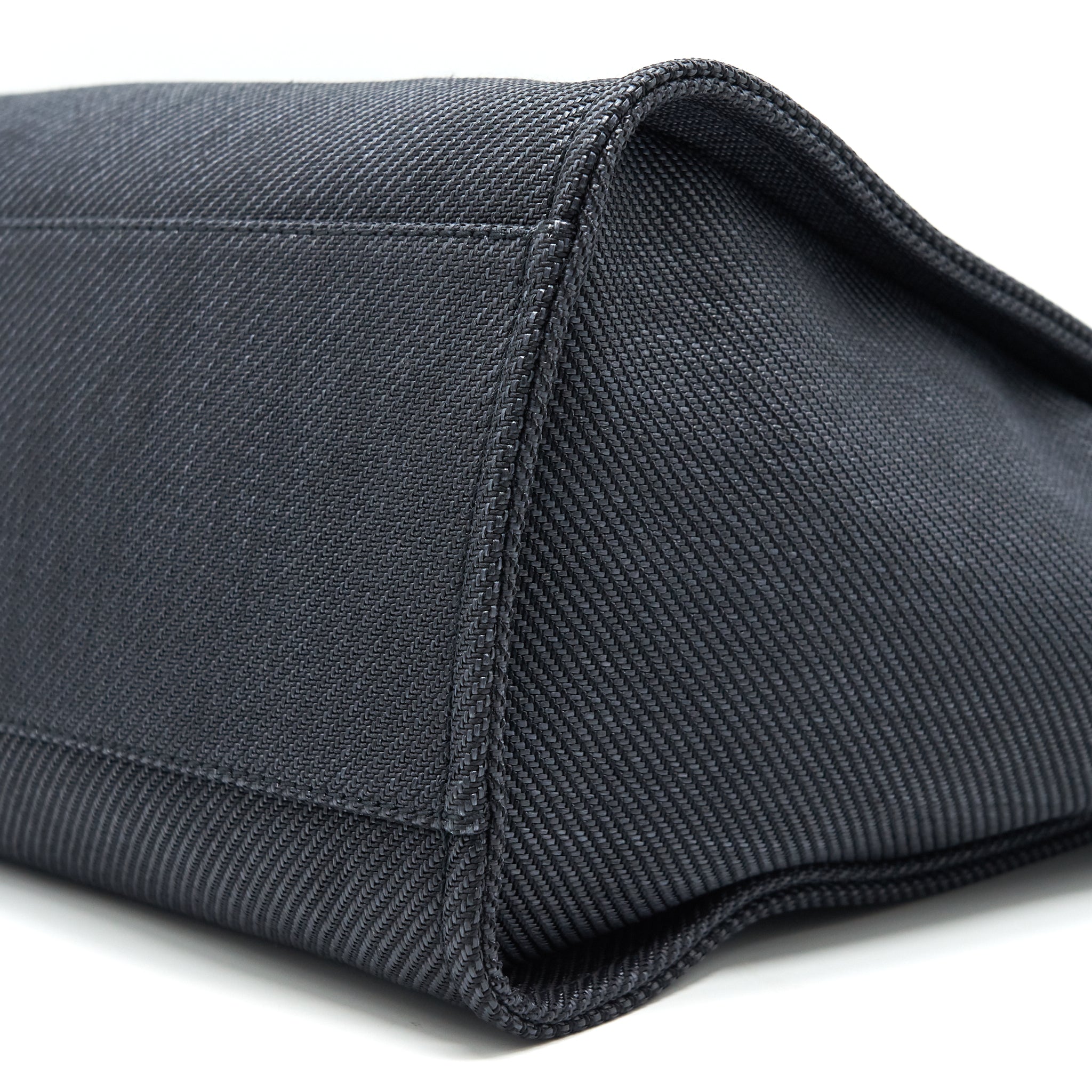 chanel-medium-deauville-tote-in-black-ghw