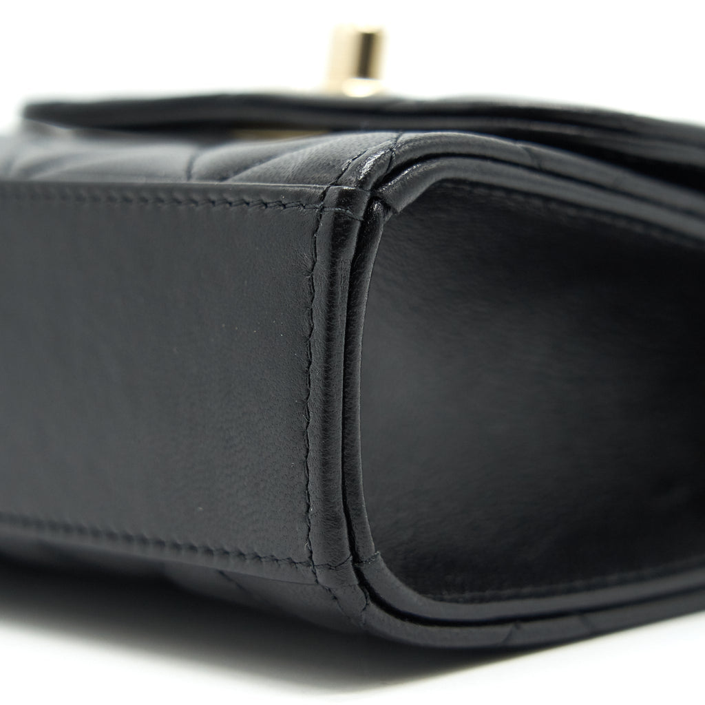 chanel-lambskin-quilted-mini-trendy-cc-chain-wallet-black-2