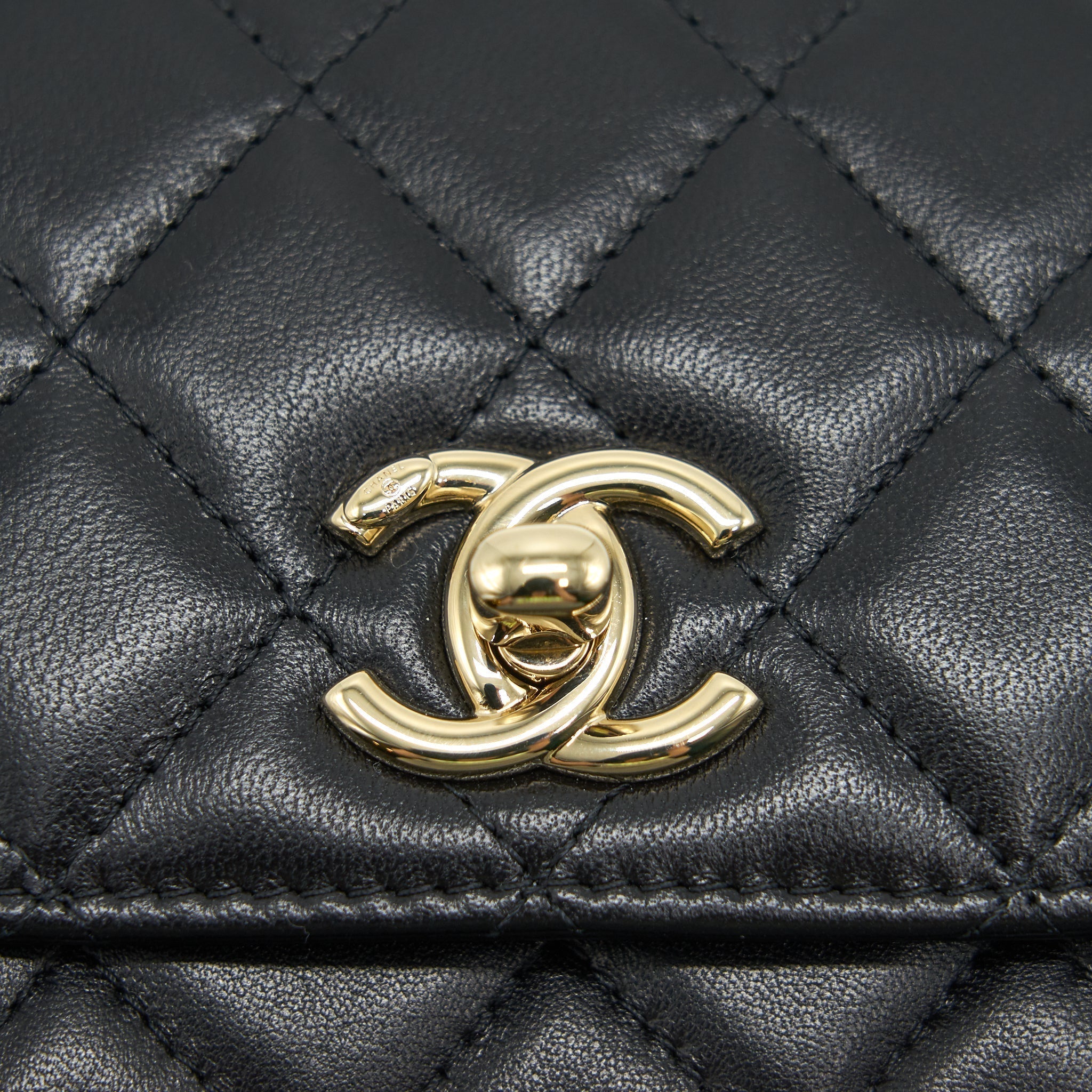 chanel-lambskin-quilted-mini-trendy-cc-chain-wallet-black-2