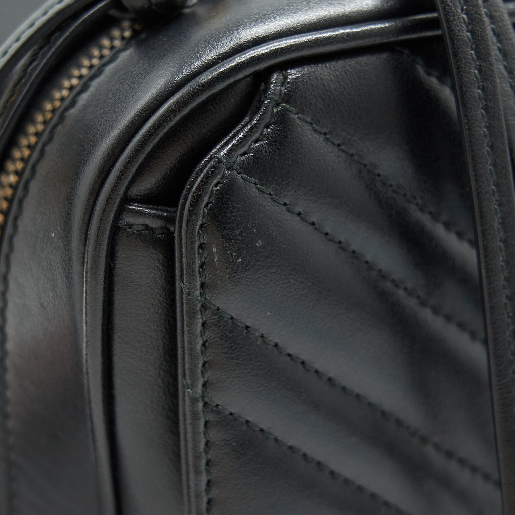 gucci-gg-marmont-matelasse-shoulder-bag-black