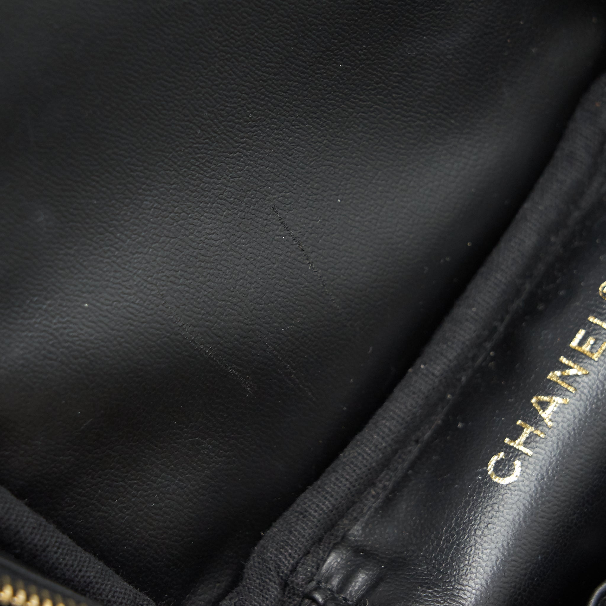 chanel-vintage-vanity-case-caviar-black-ghw