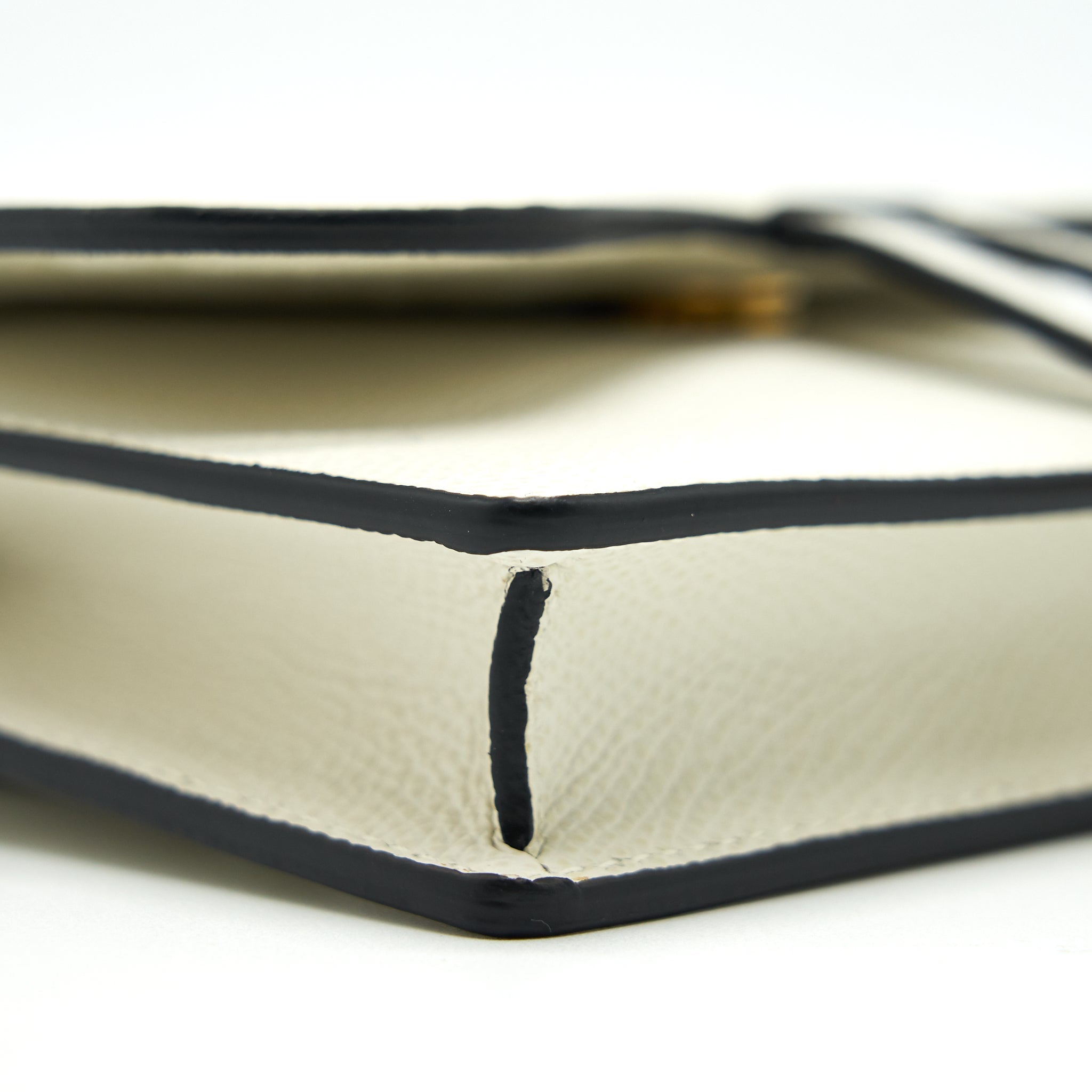dior-grained-calfskin-saddle-belt-pouche-white-ghw