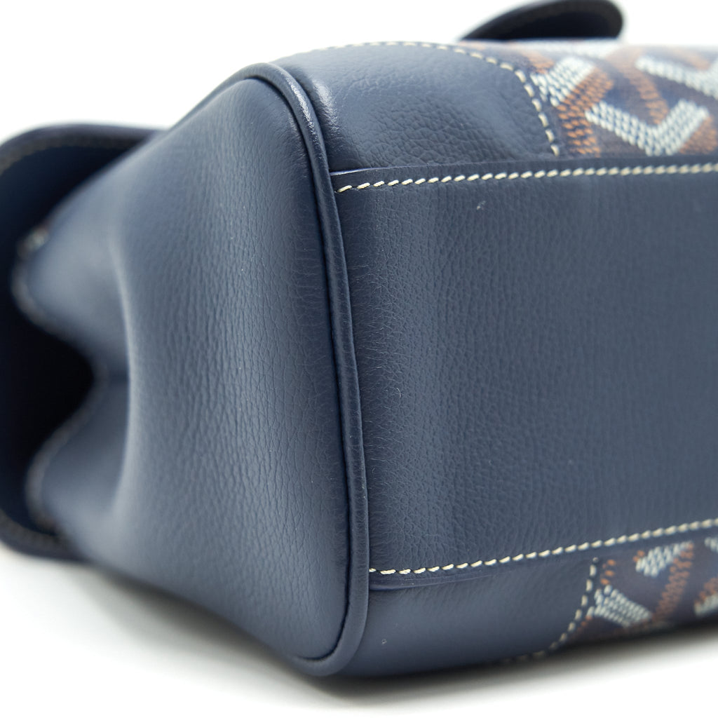 goyard-mini-saigon-bag-navy