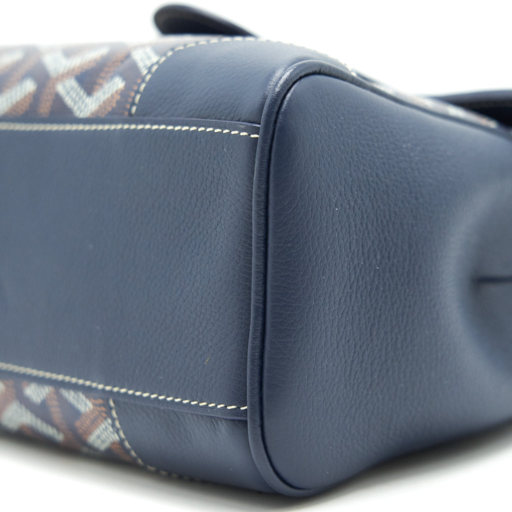 goyard-mini-saigon-bag-navy