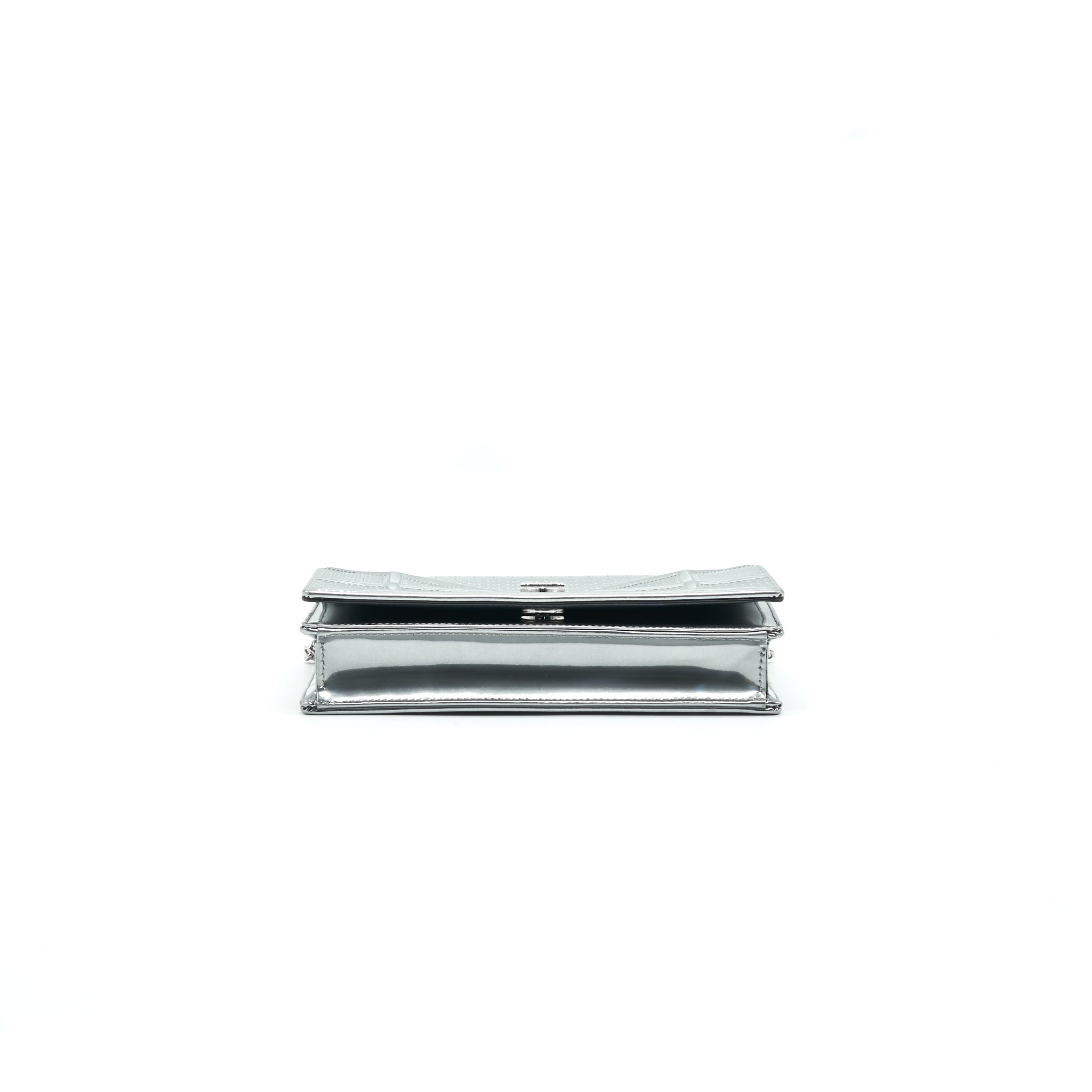 dior-diorama-wallet-on-chain-silver-1