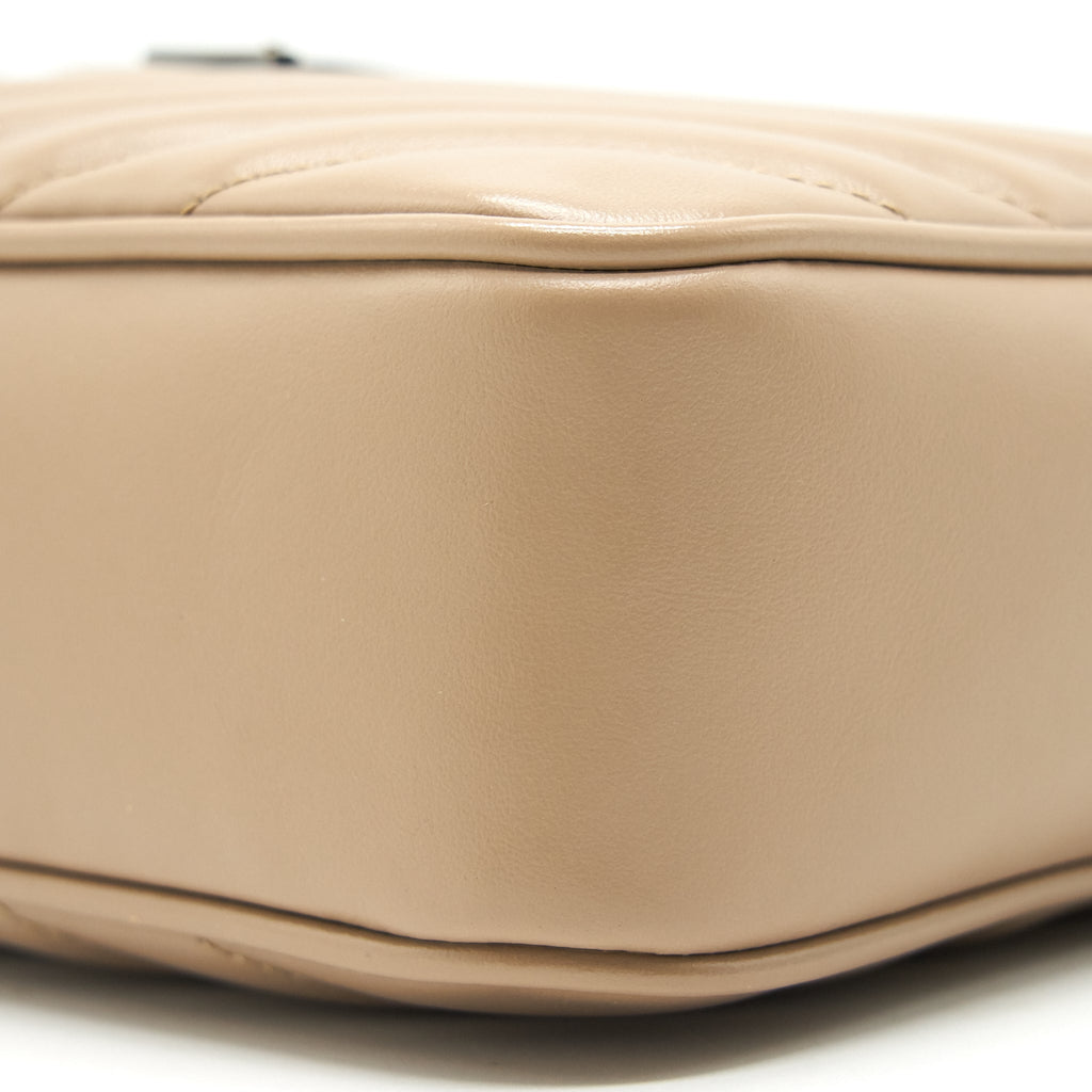 saint-laurent-lou-camera-leather-crossbody-bag-beige