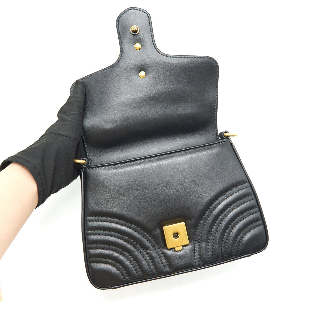 gucci-gg-marmont-mini-top-handle-bag-black