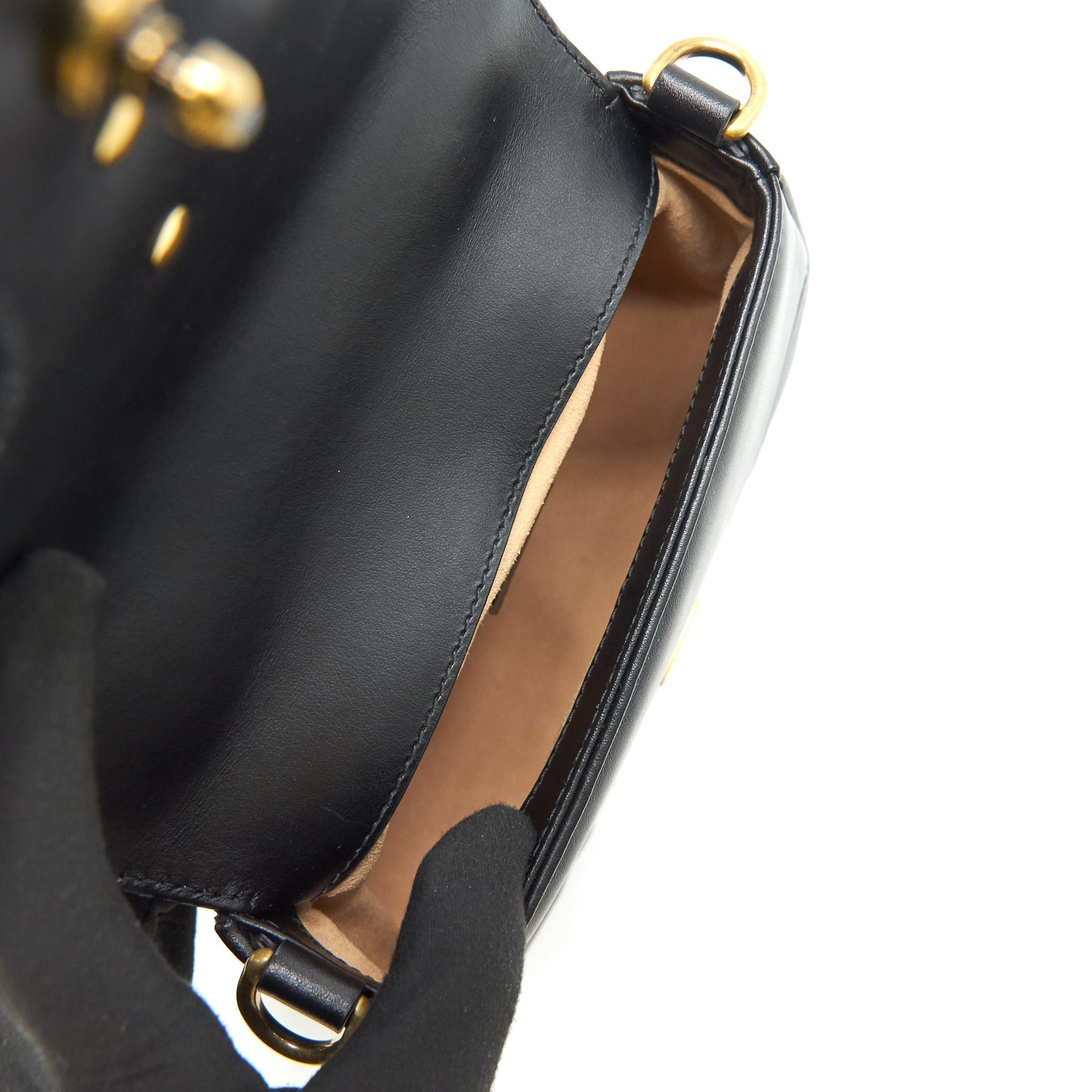 gucci-gg-marmont-mini-top-handle-bag-black
