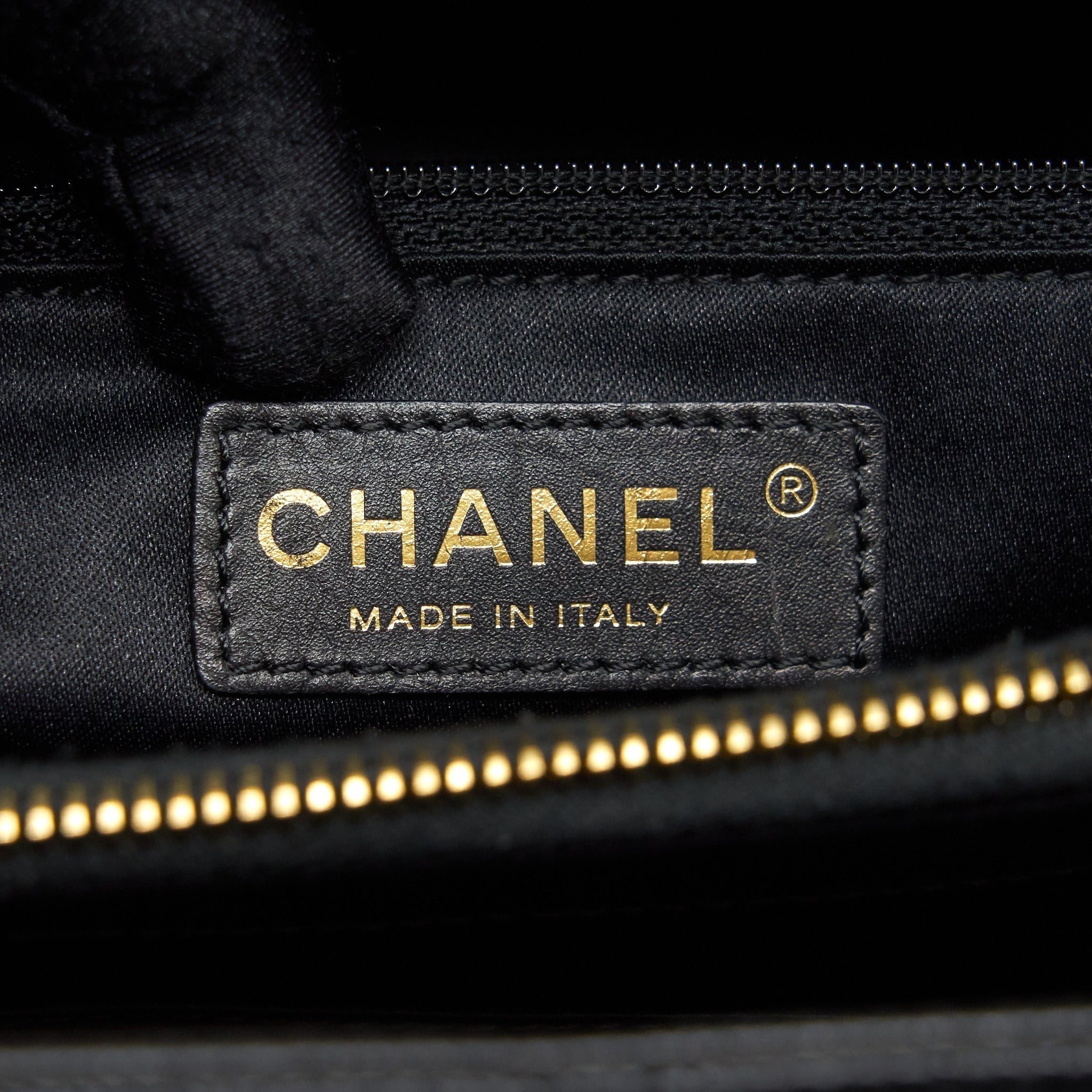 chanel-grand-shopping-tote-bag-caviar-black-ghw
