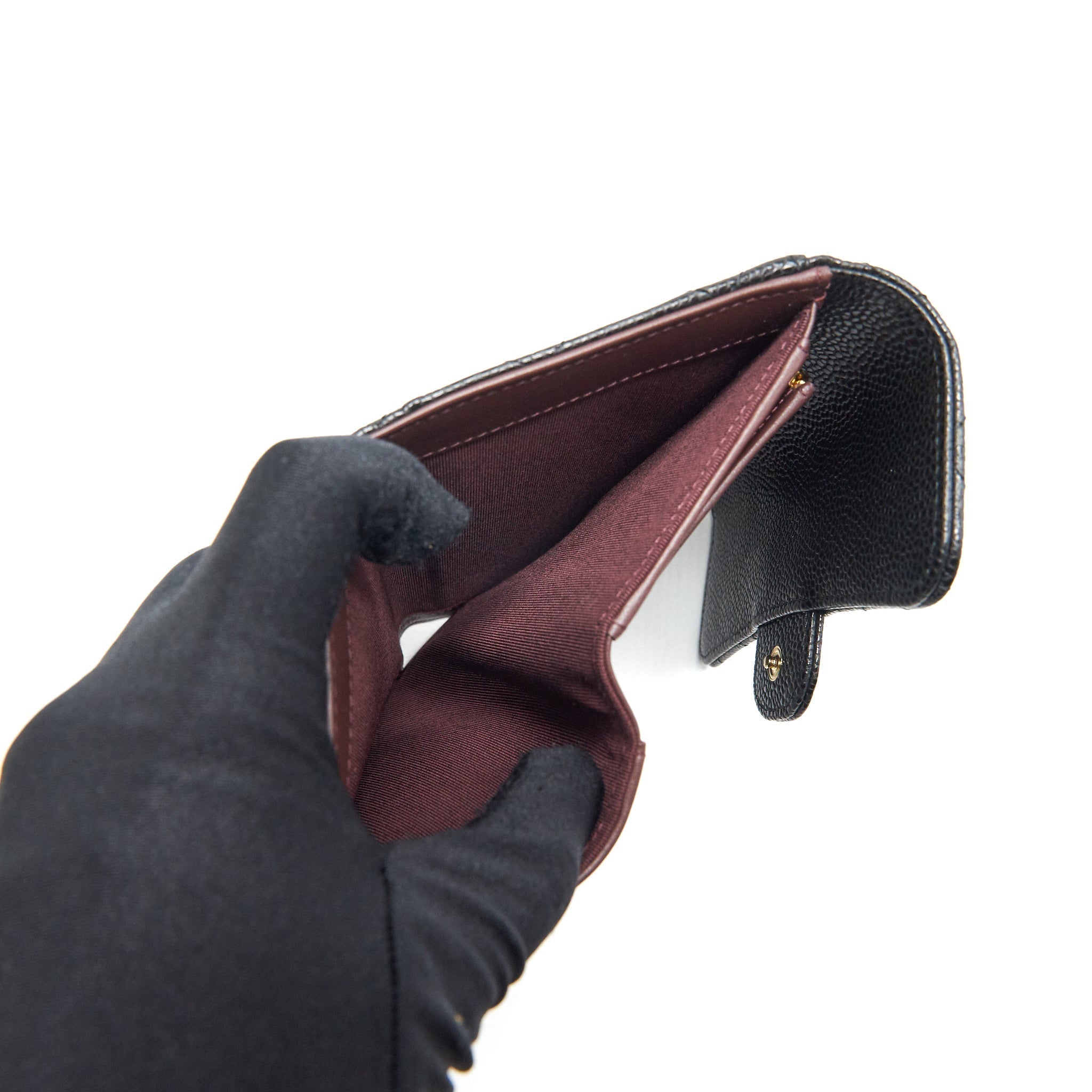 chanel-classic-flap-wallet-caviar-black-ghw