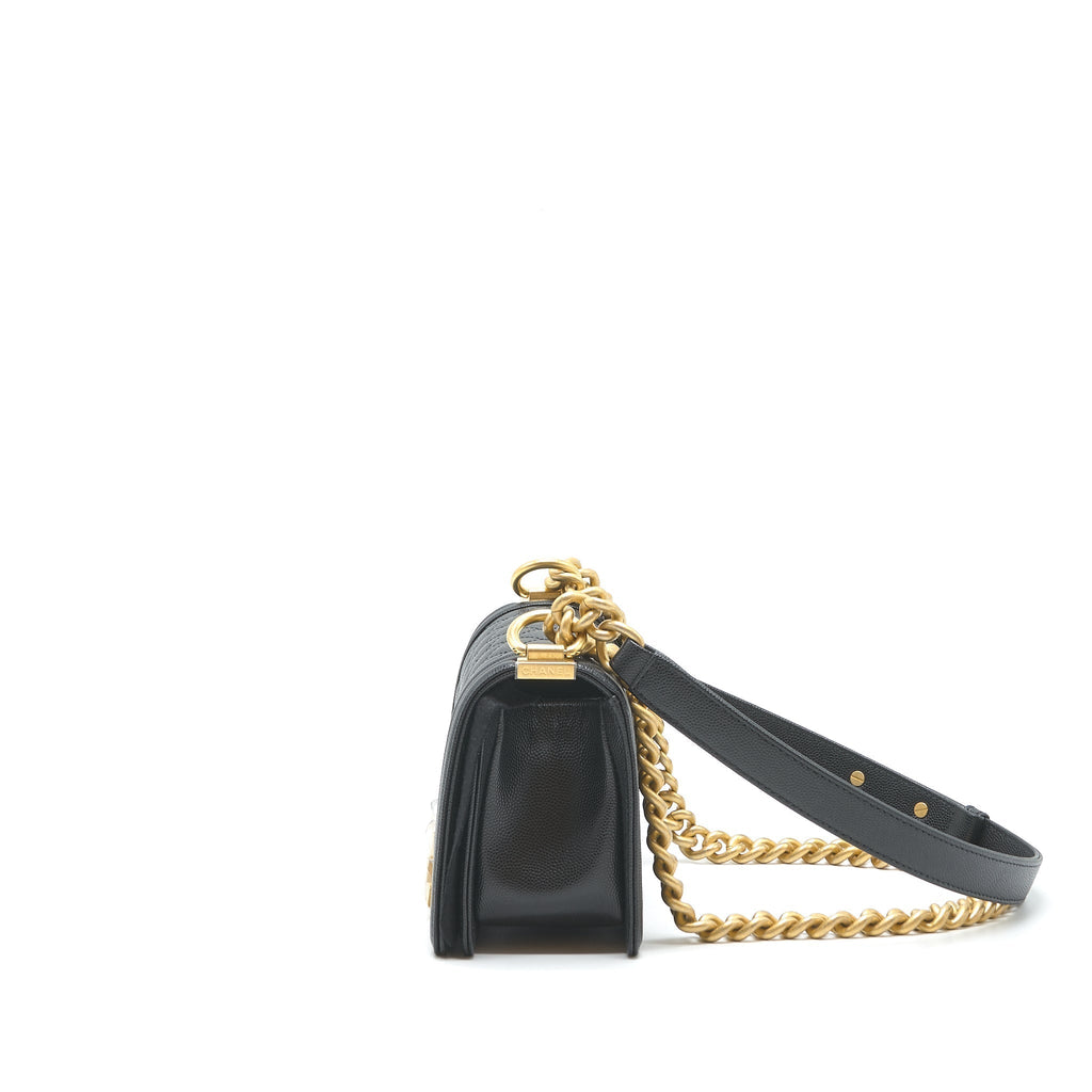 chanel-small-boy-bag-caviar-black-with-ghw-microchip