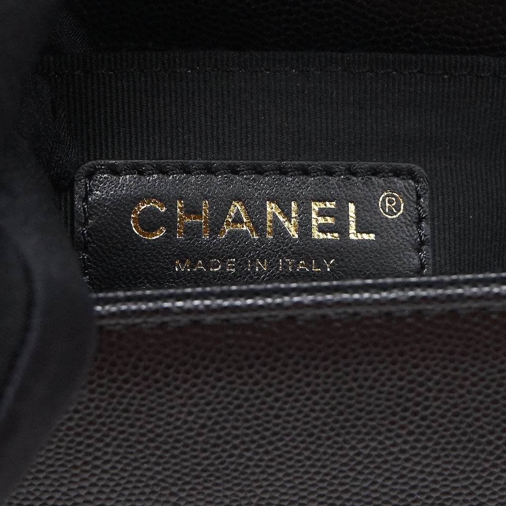 chanel-small-boy-bag-caviar-black-with-ghw-microchip