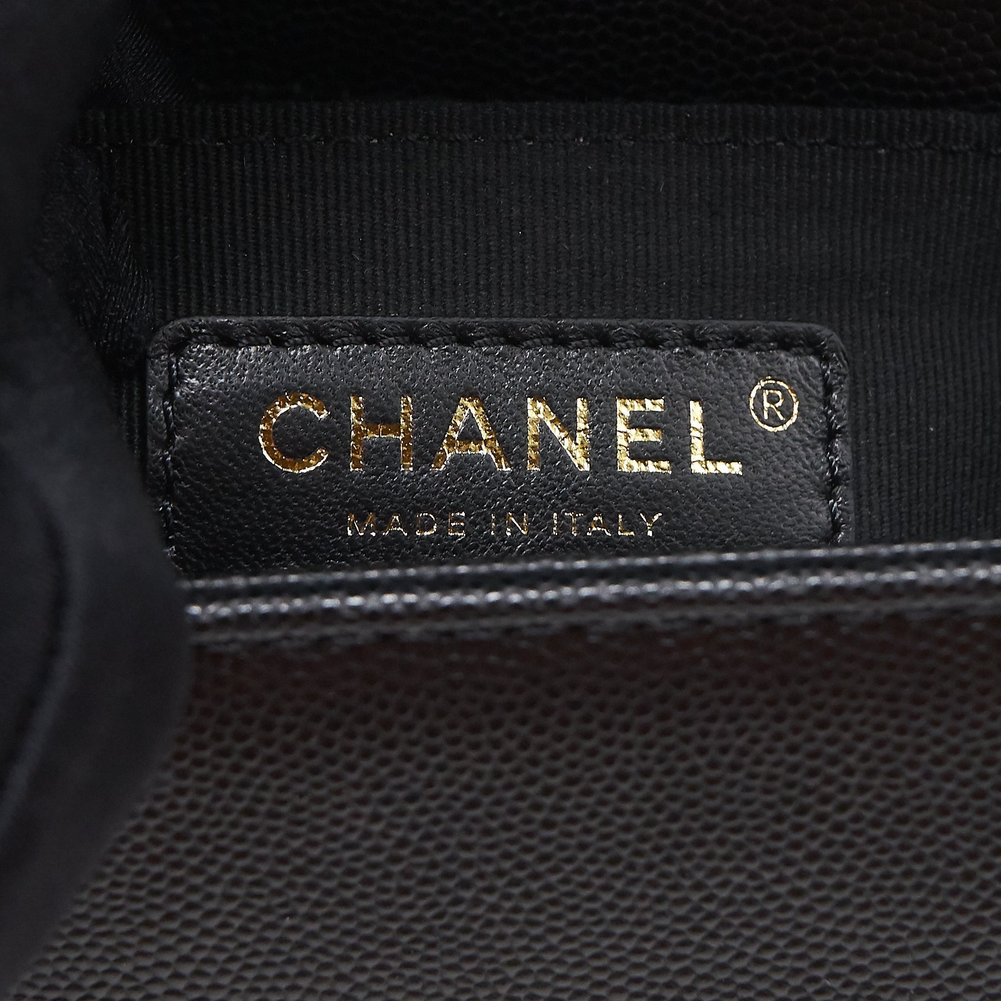 chanel-small-boy-bag-caviar-black-with-ghw-microchip