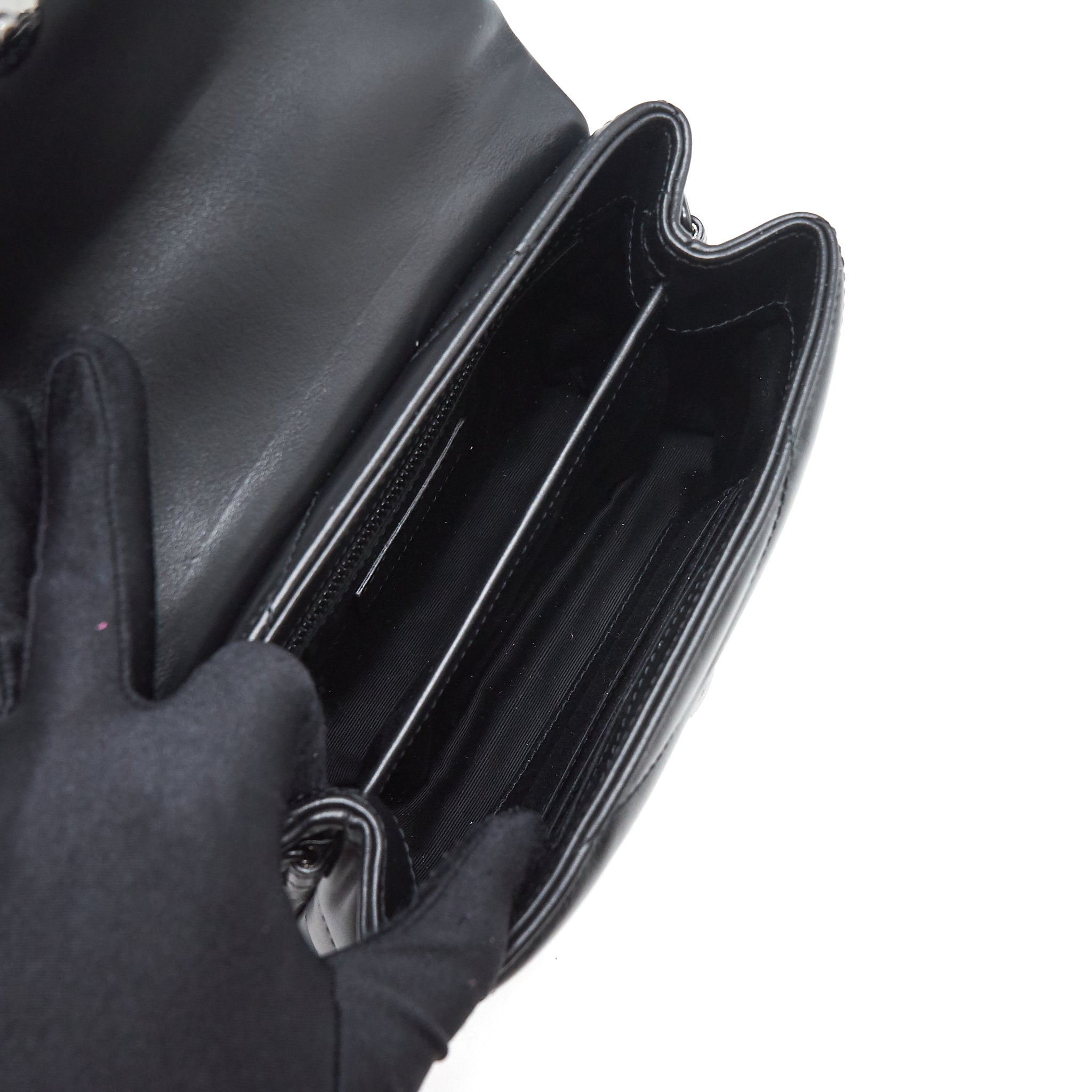 saint-laurent-ysl-lou-lou-toy-bag-so-black