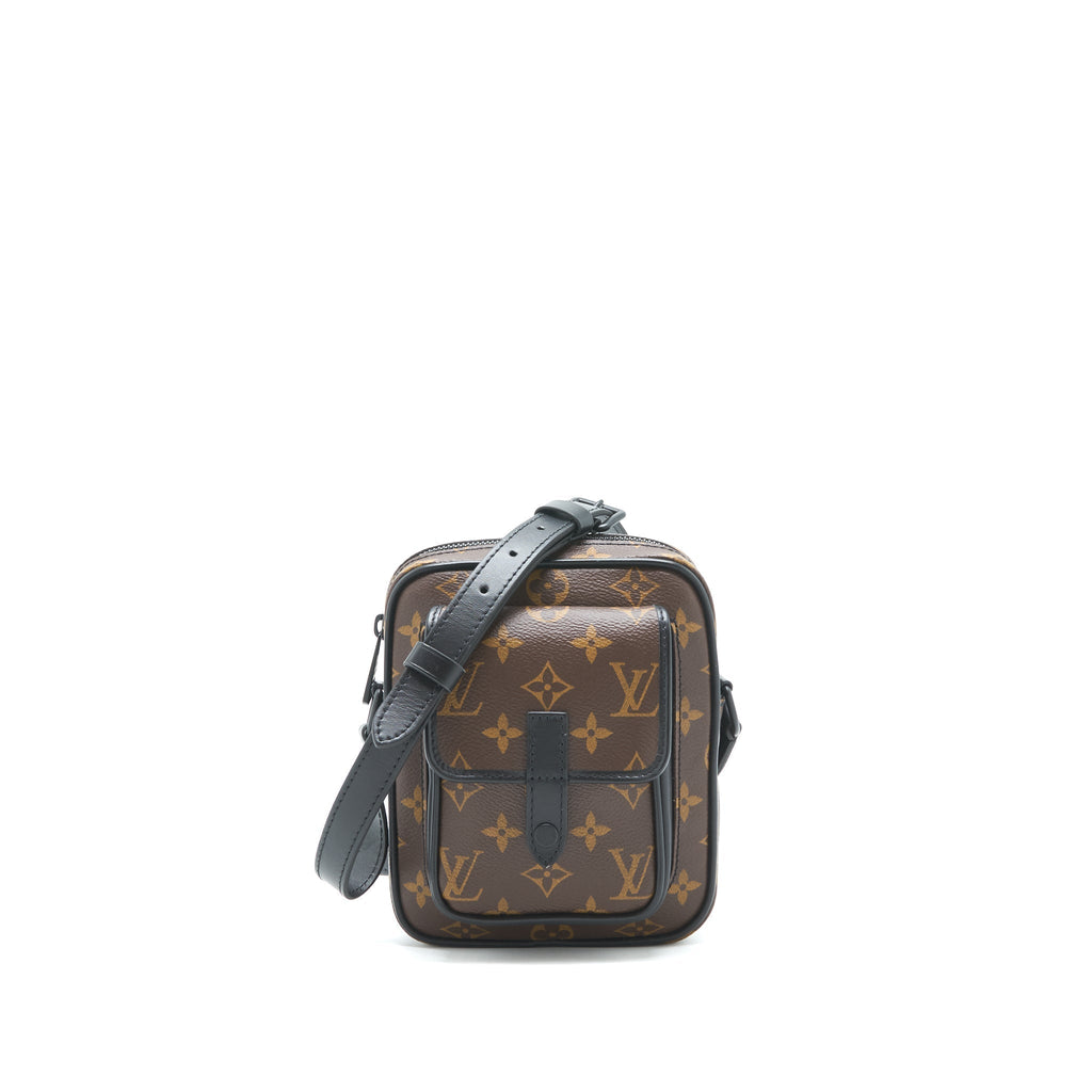 louis-vuitton-cross-body-camera-bag-monogram