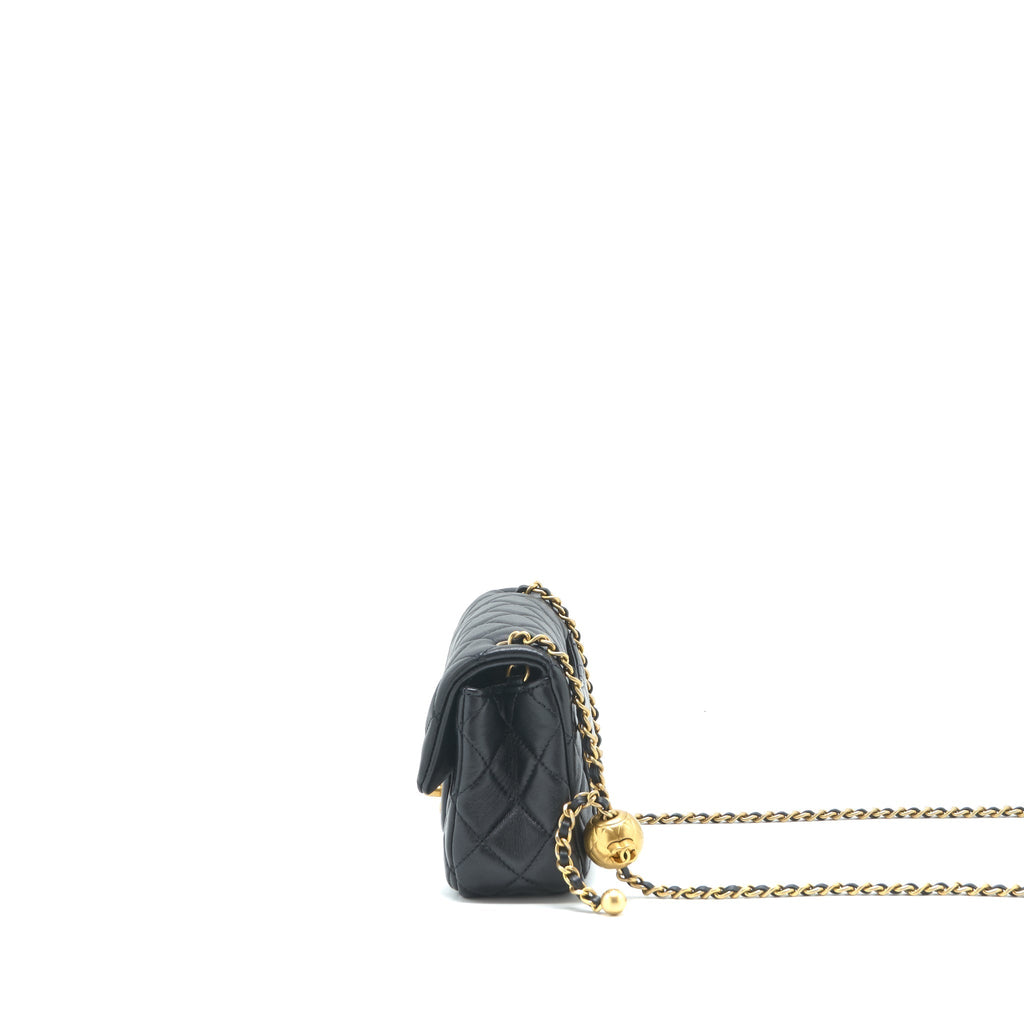 chanel-pearl-crush-mini-rectangular-flap-bag-lambskin-black-ghw
