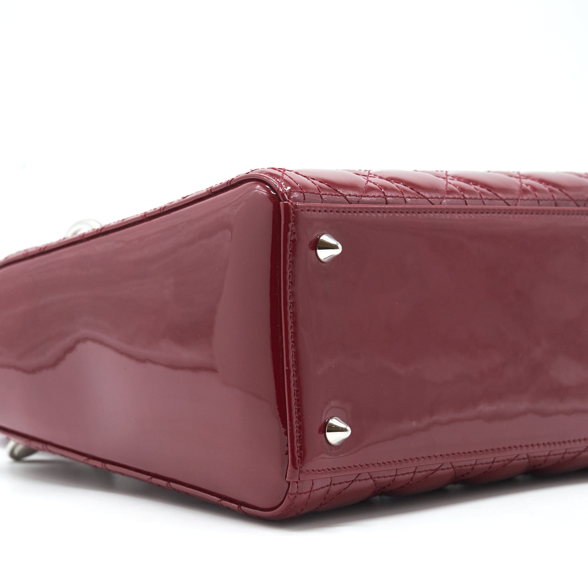 dior-lady-dior-medium-patent-leather-red-shw