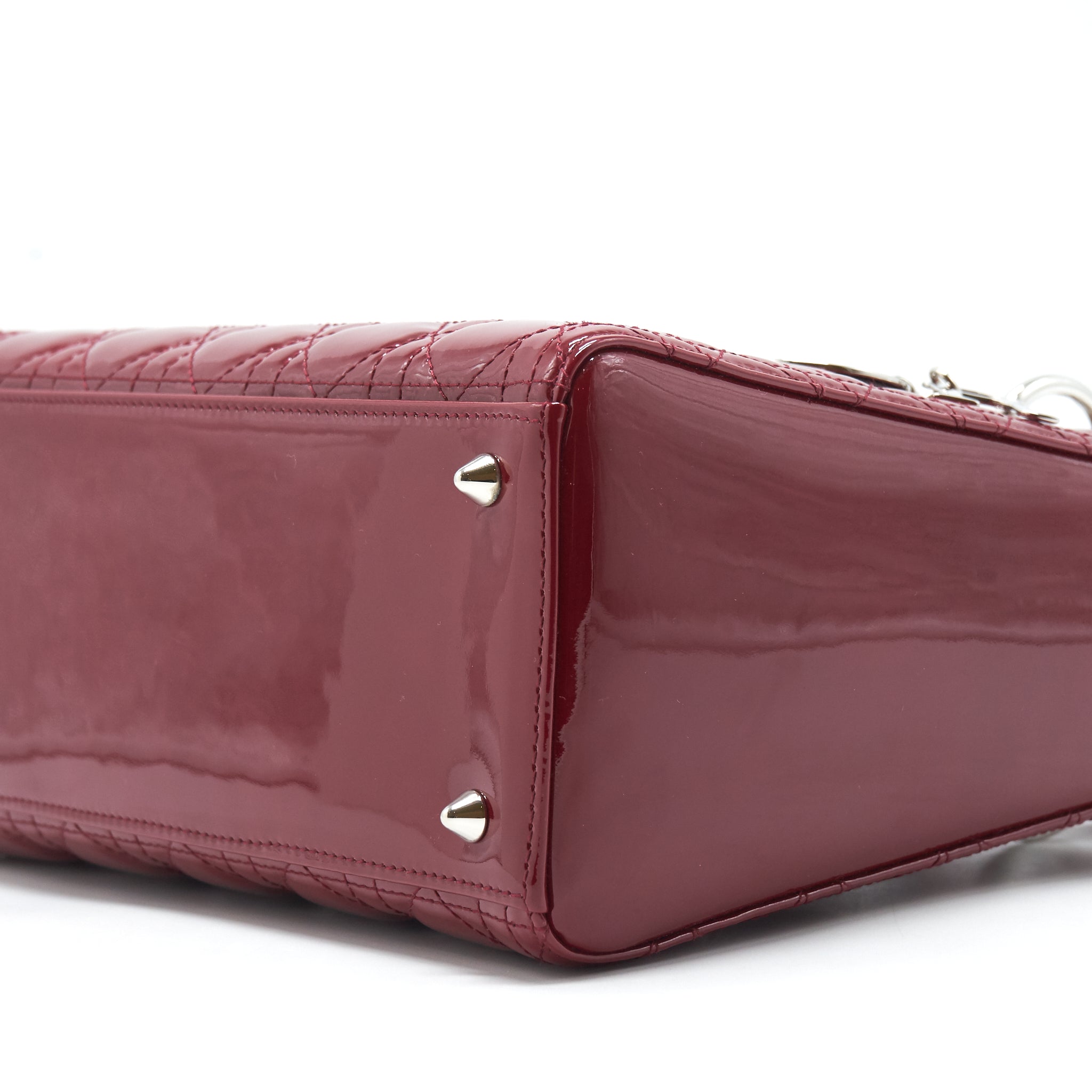 dior-lady-dior-medium-patent-leather-red-shw