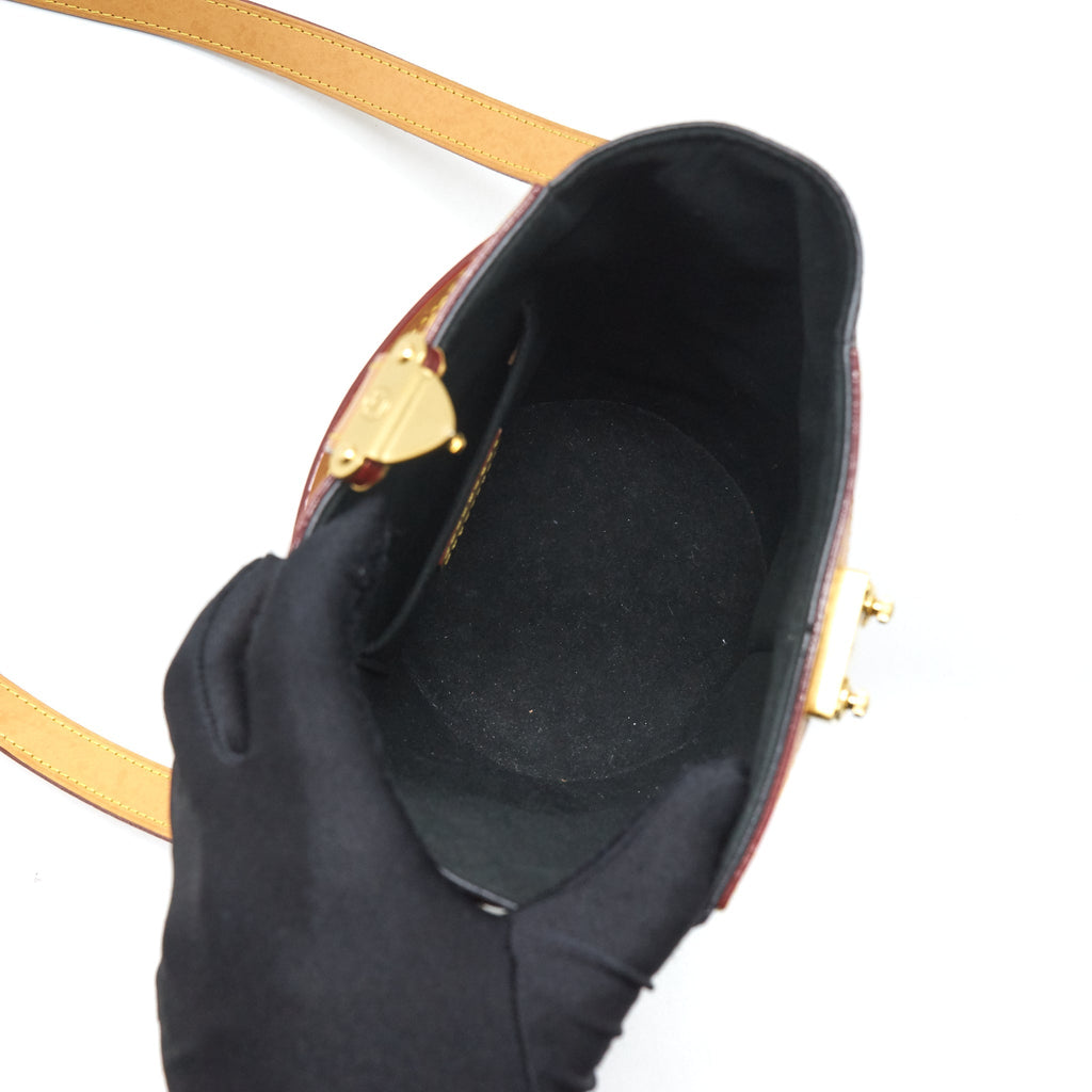 louis-vuitton-duffle-bag-monogram-canvas-1