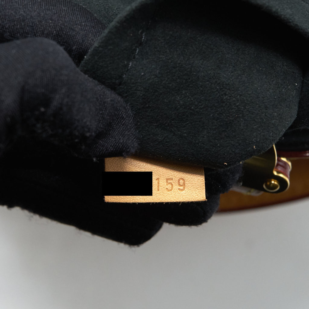 louis-vuitton-duffle-bag-monogram-canvas-1