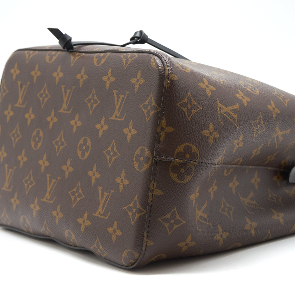 louis-vuitton-neo-noe-mm-monogram