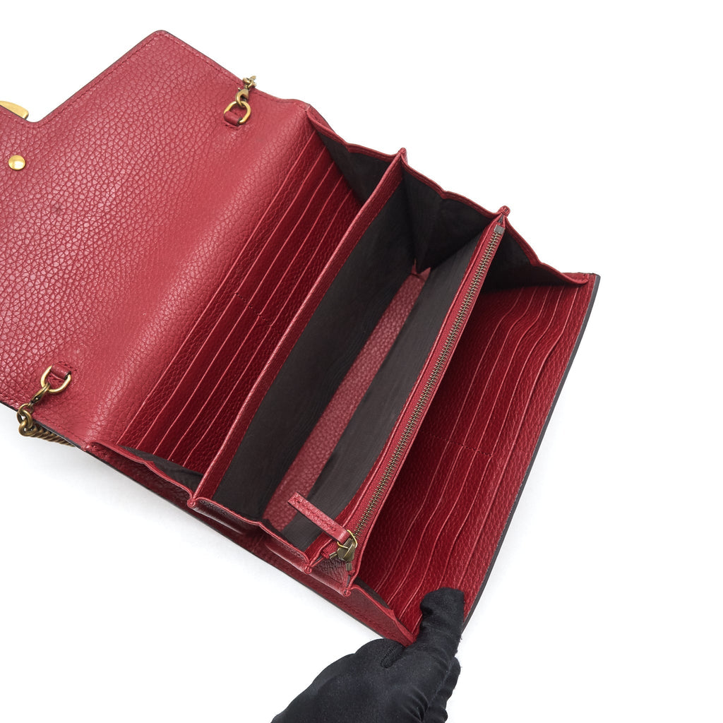 gucci-gg-marmont-wallet-on-chain-red-ghw