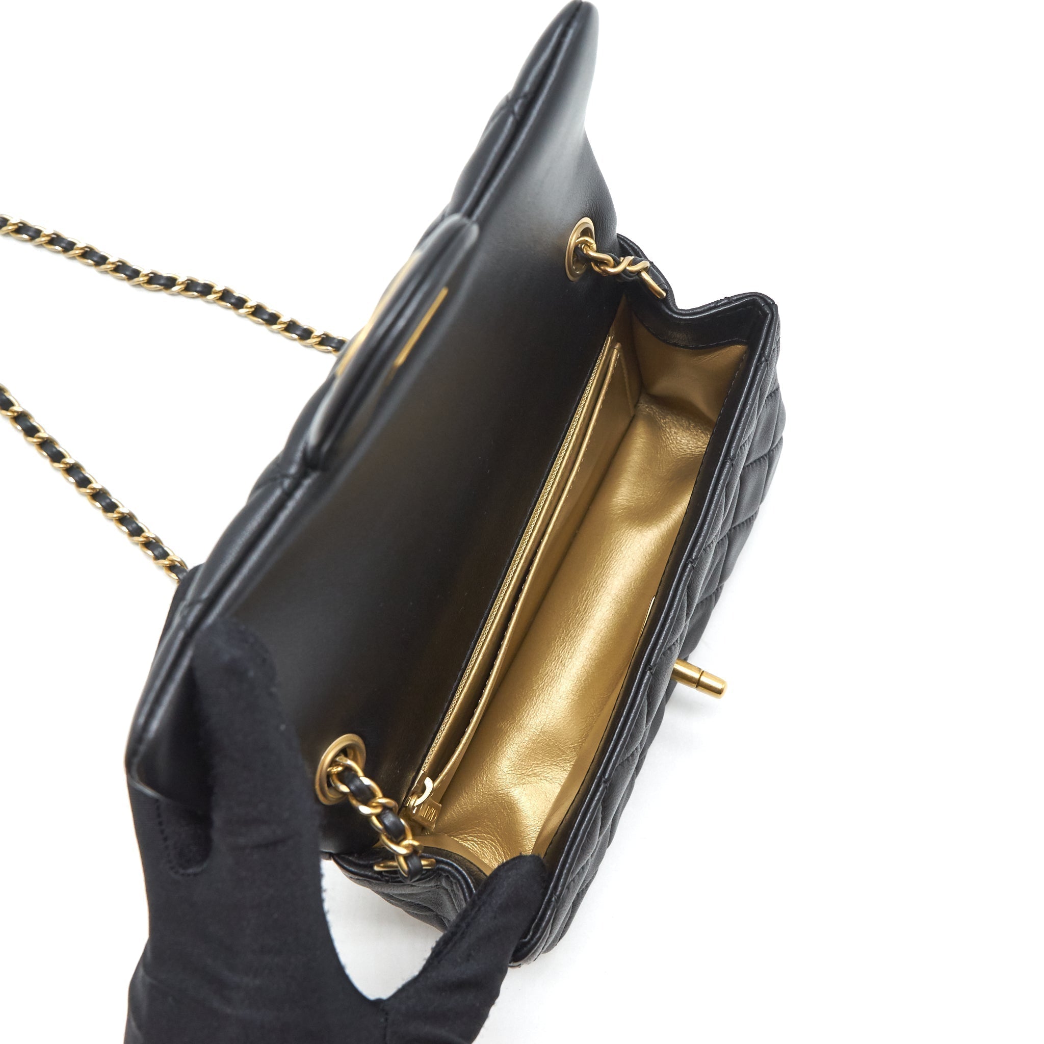 chanel-pearl-crush-mini-rectangular-flap-bag-lambskin-black-ghw