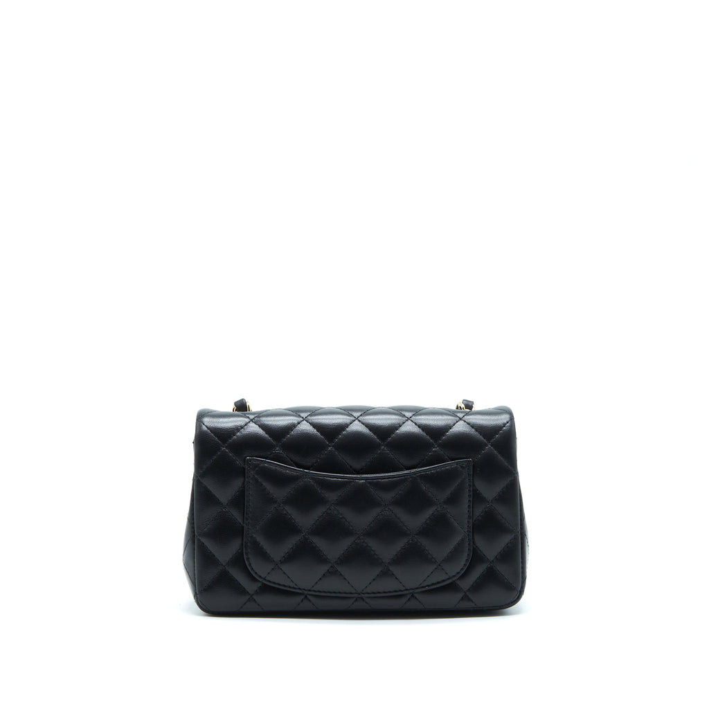chanel-mini-rectangular-flap-bag-lambskin-black-lghwmicrochip