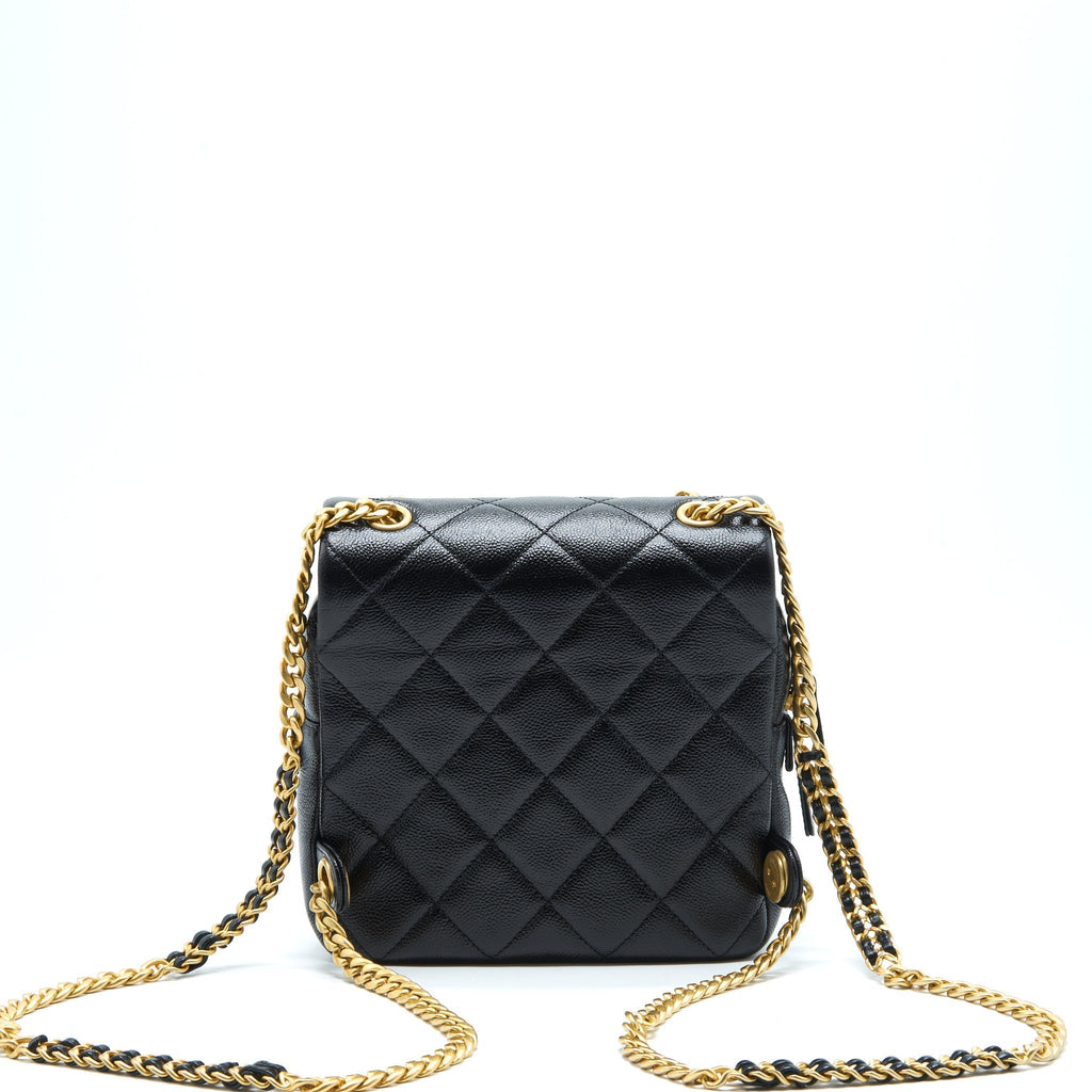 chanel-22p-flap-backpack-caviar-black-ghw