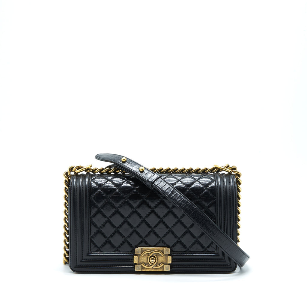 chanel-medium-boy-bag-calfskin-black-ghw