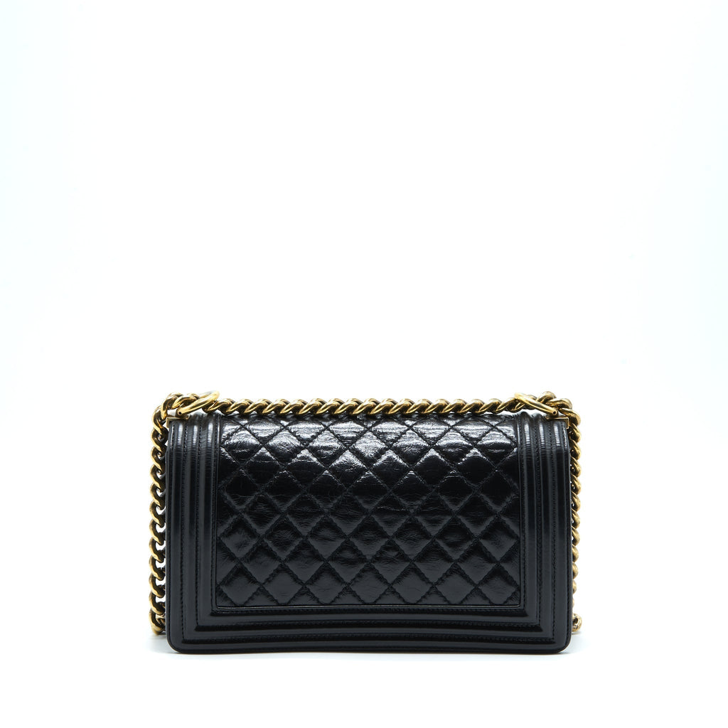 chanel-medium-boy-bag-calfskin-black-ghw