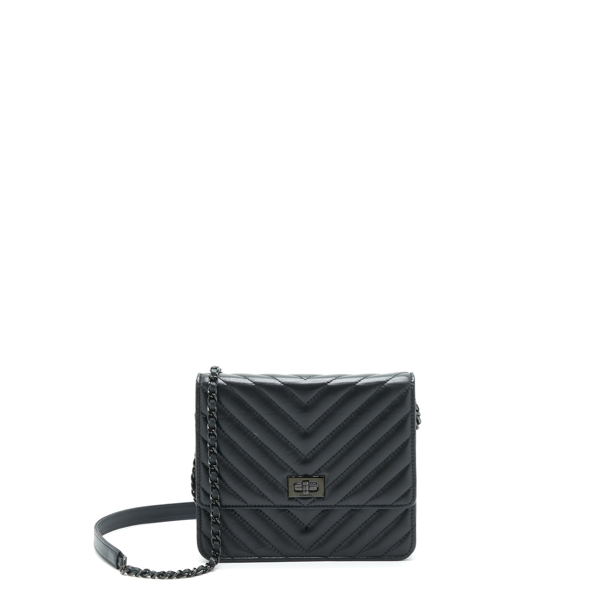 chanel-2-55-square-wallet-on-chain-chevron-calfskin-so-black