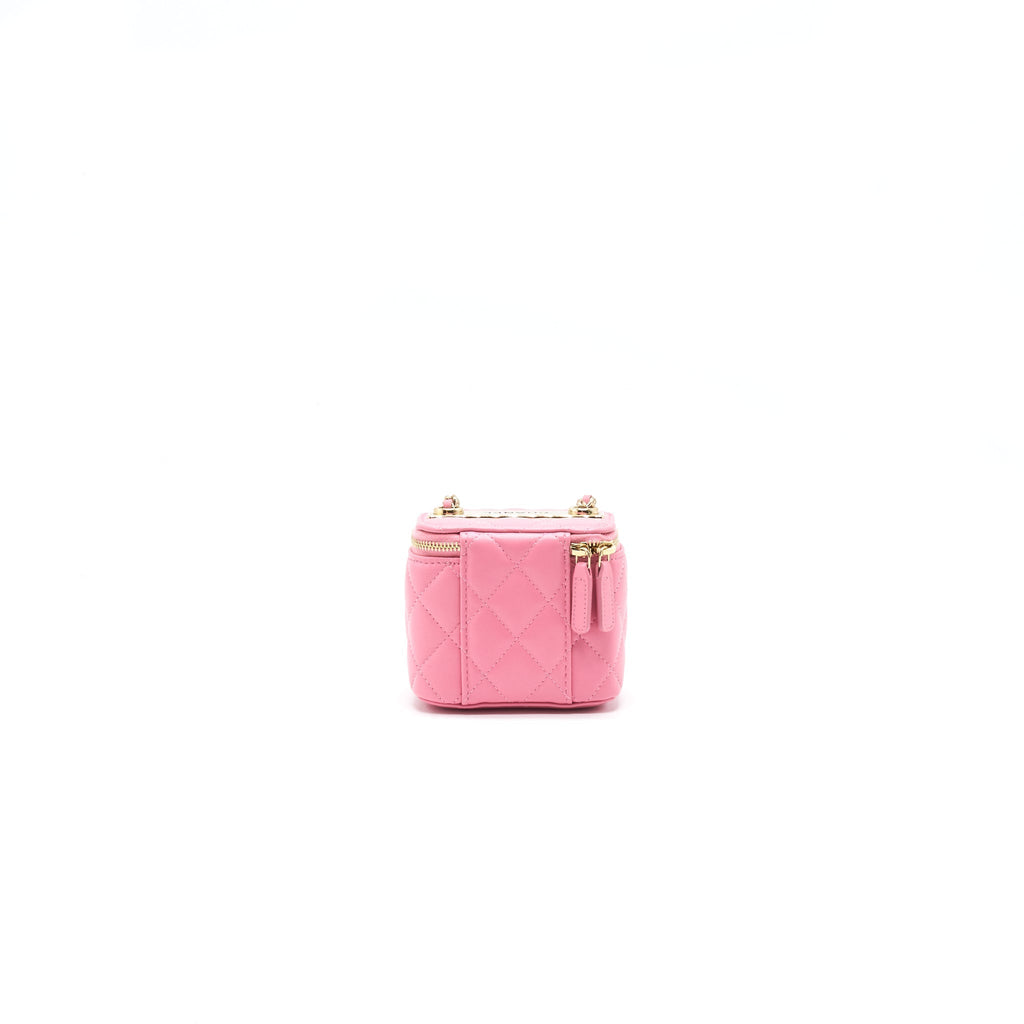 chanel-small-vanity-with-chain-pink