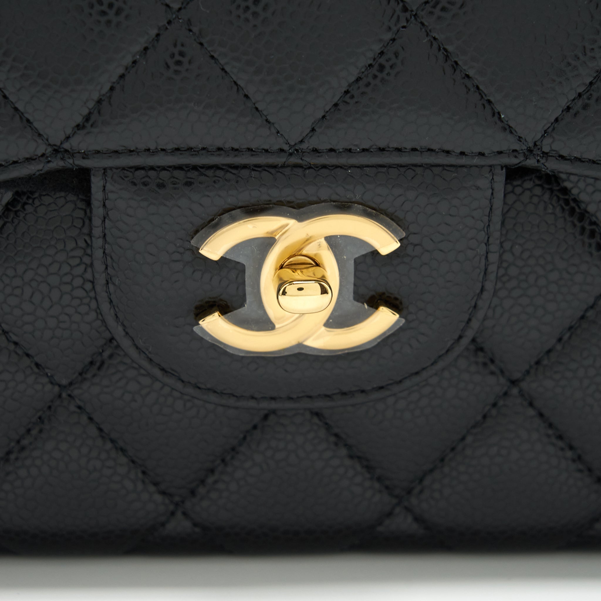 chanel-jumbo-classic-double-flap-bag-caviar-black-ghw-microchip