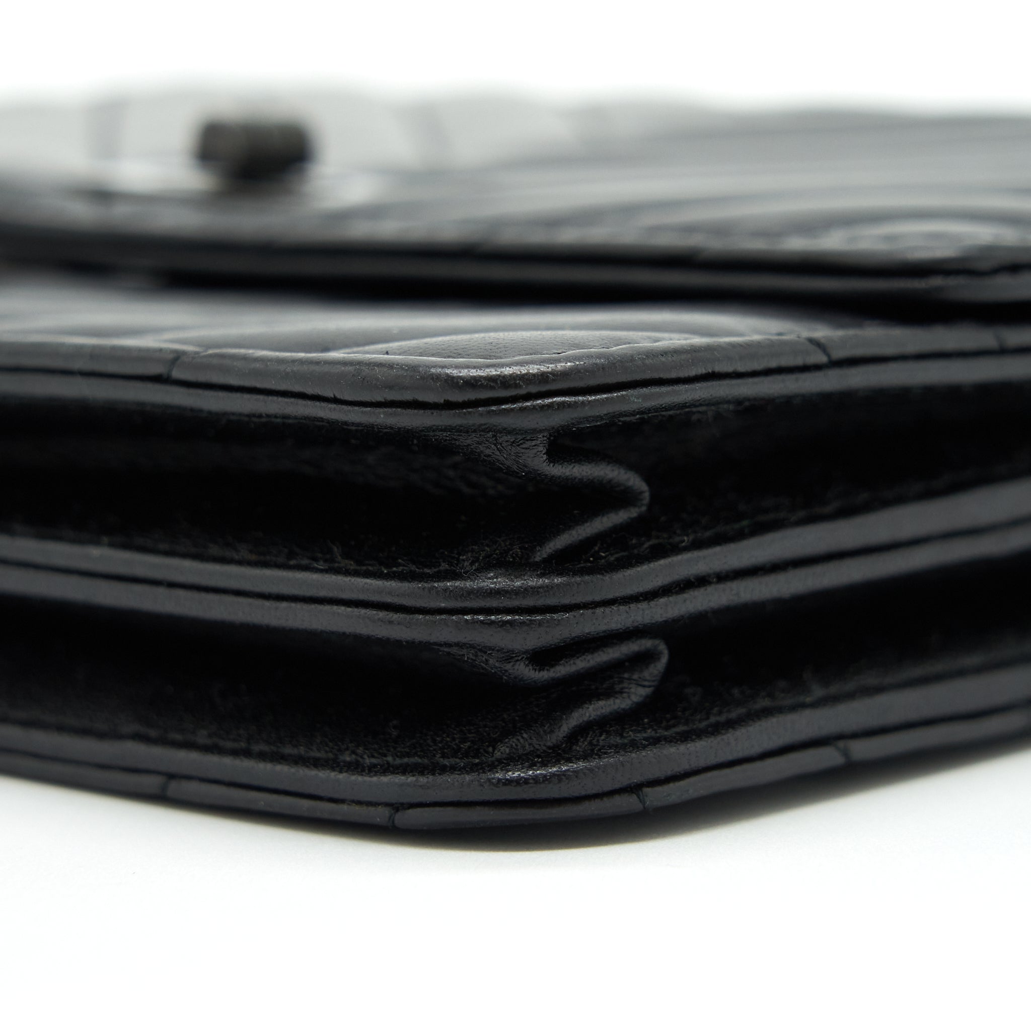 chanel-2-55-square-wallet-on-chain-chevron-calfskin-so-black