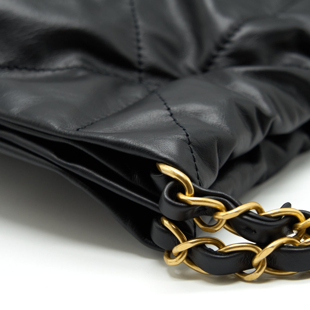 chanel-22-handbag-shiny-calfskin-black-ghw