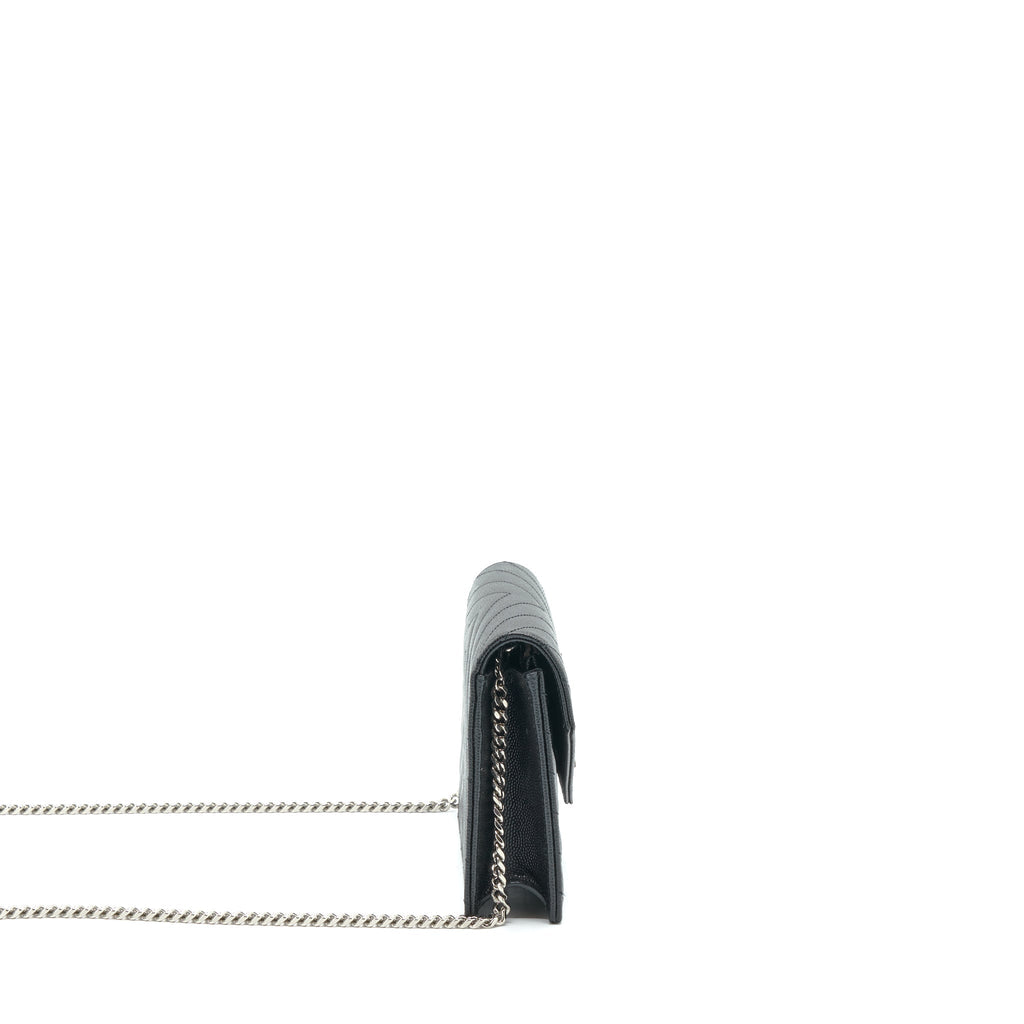 saint-laurent-ysl-cassandra-matelasse-envelope-chain-wallet-grained-calfskin-black-shw