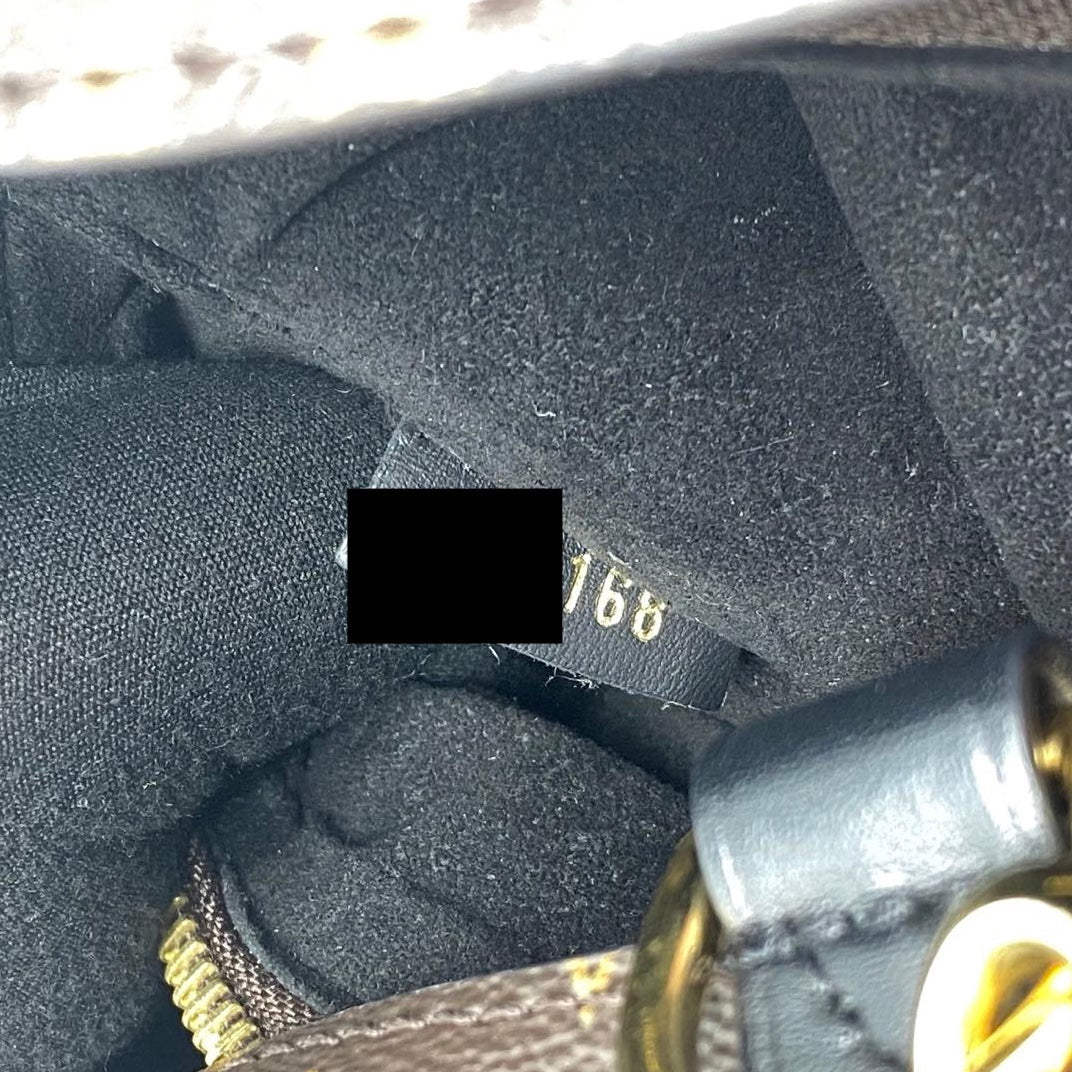 louis-vuitton-neonoe-monogram-canvas-ghw