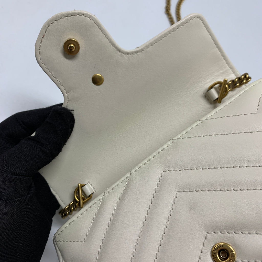gucci-gg-marmont-super-mini-white-with-ghw-1