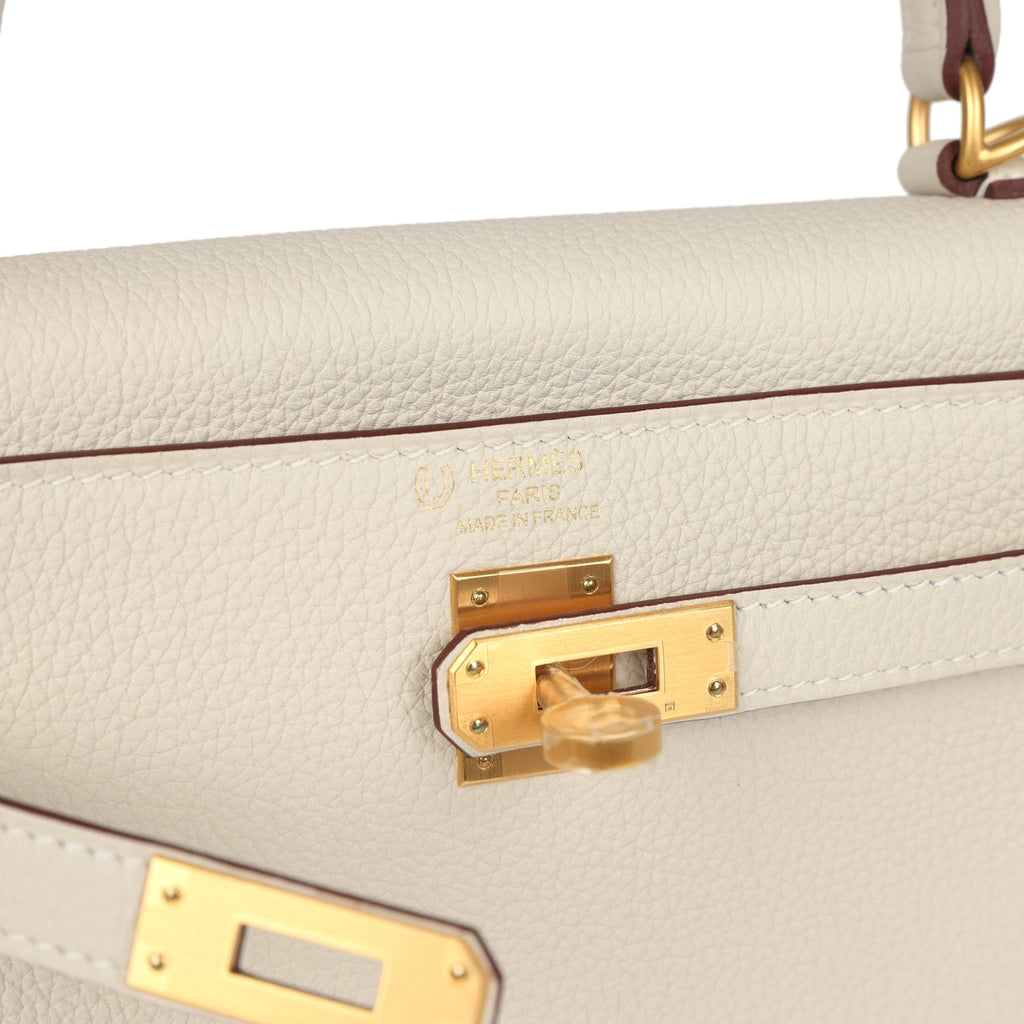 Kelly Retourne 25 Craie Verso Togo Brushed Gold Hardware Bag